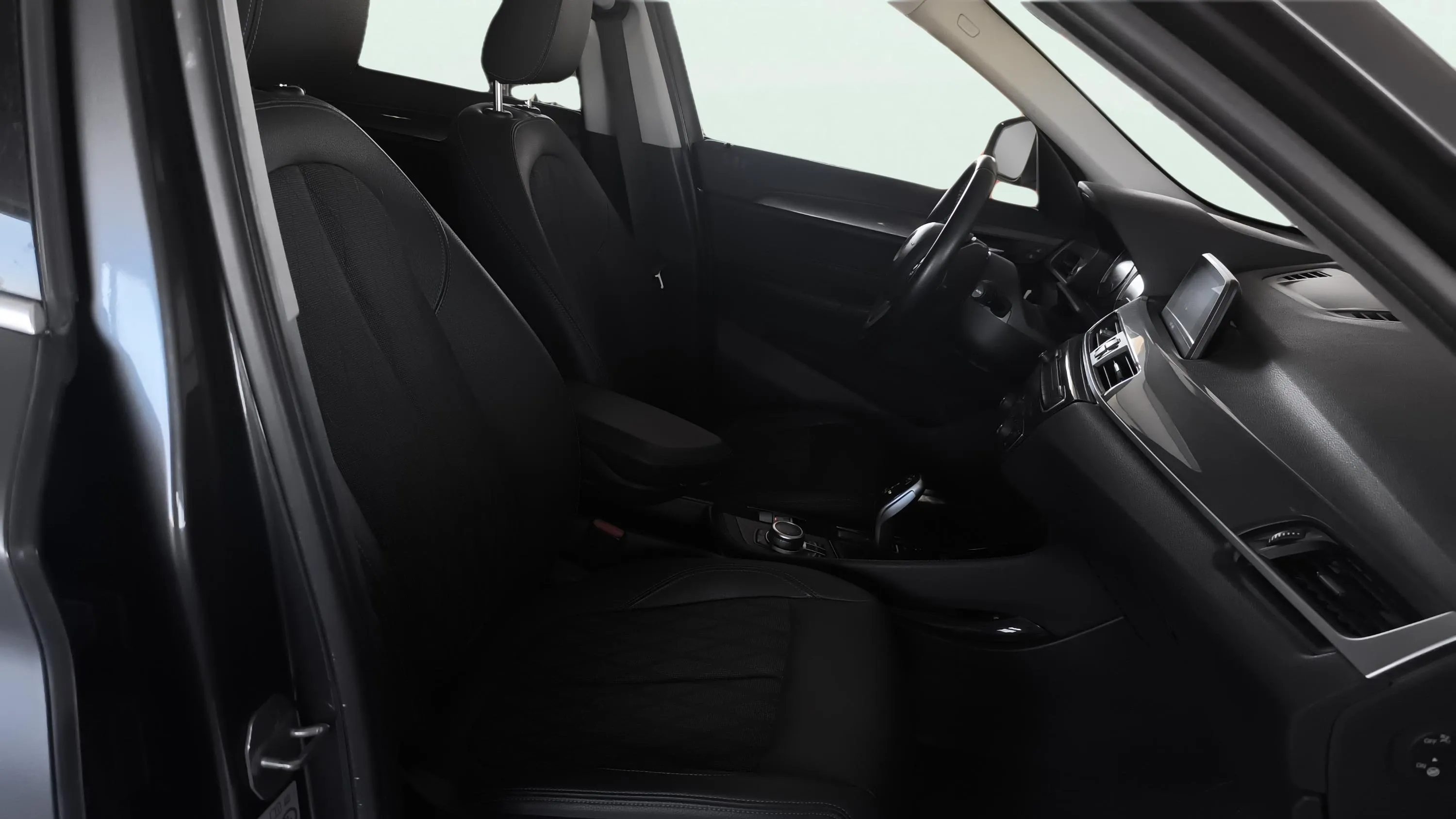 BMW X1 sDrive18d - foto 13