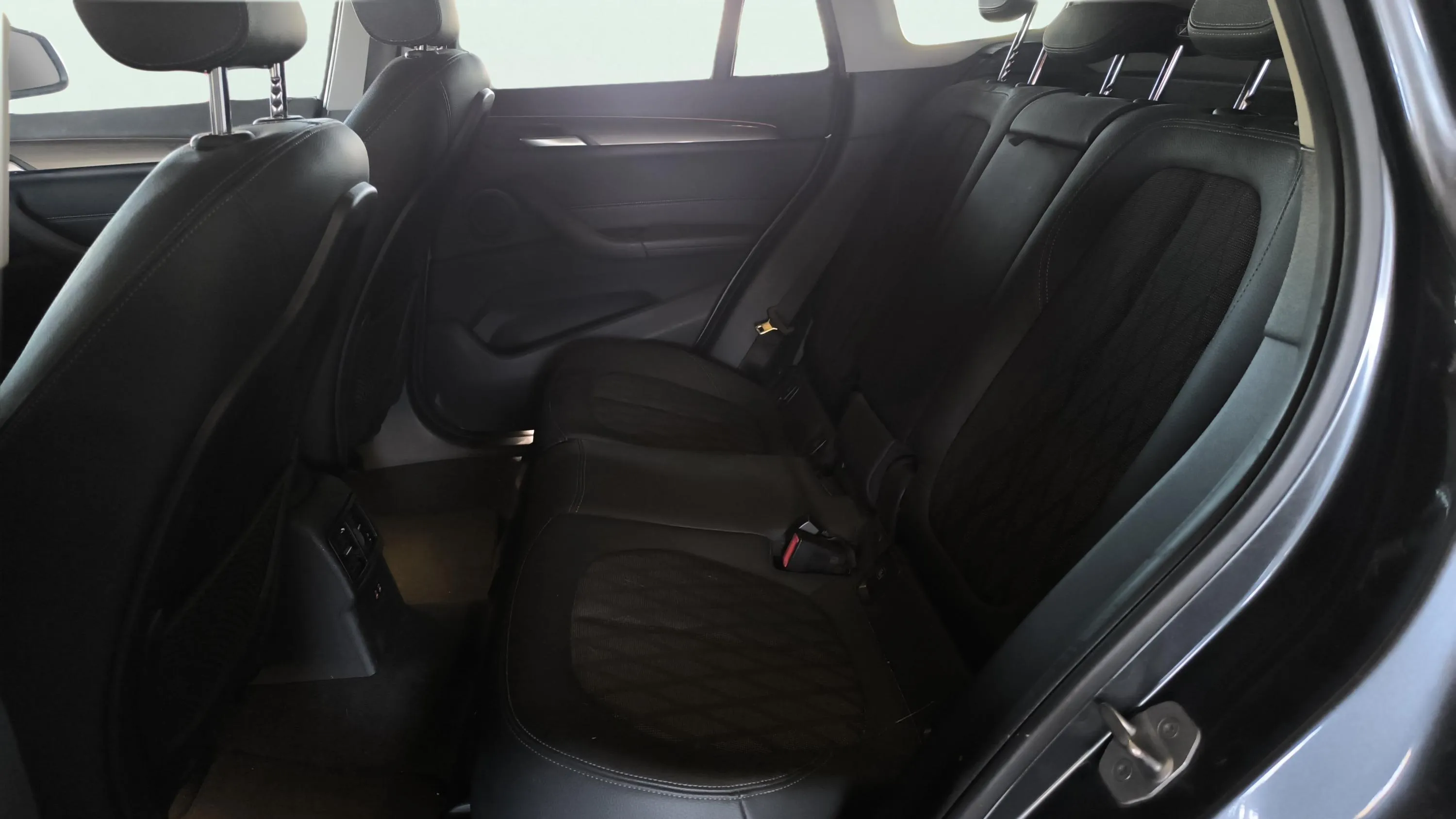 BMW X1 sDrive18d - foto 14