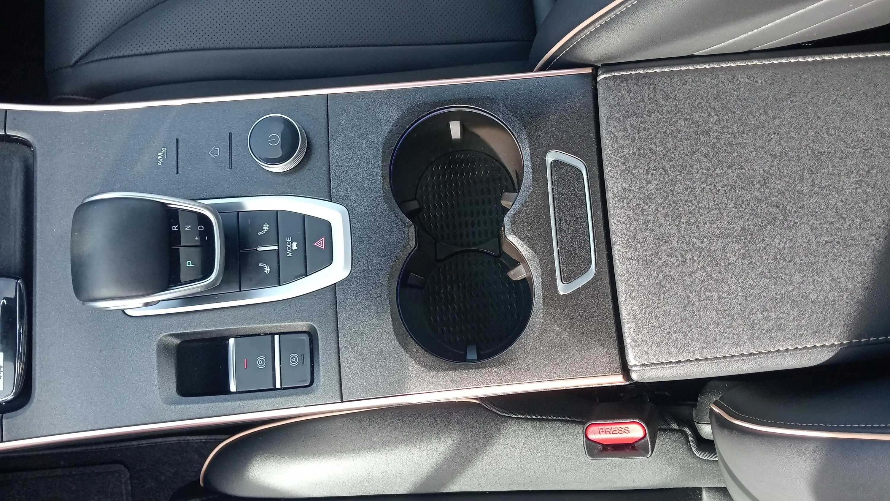 Omoda 5 1.6 T-GDi DCT Premium - foto 21