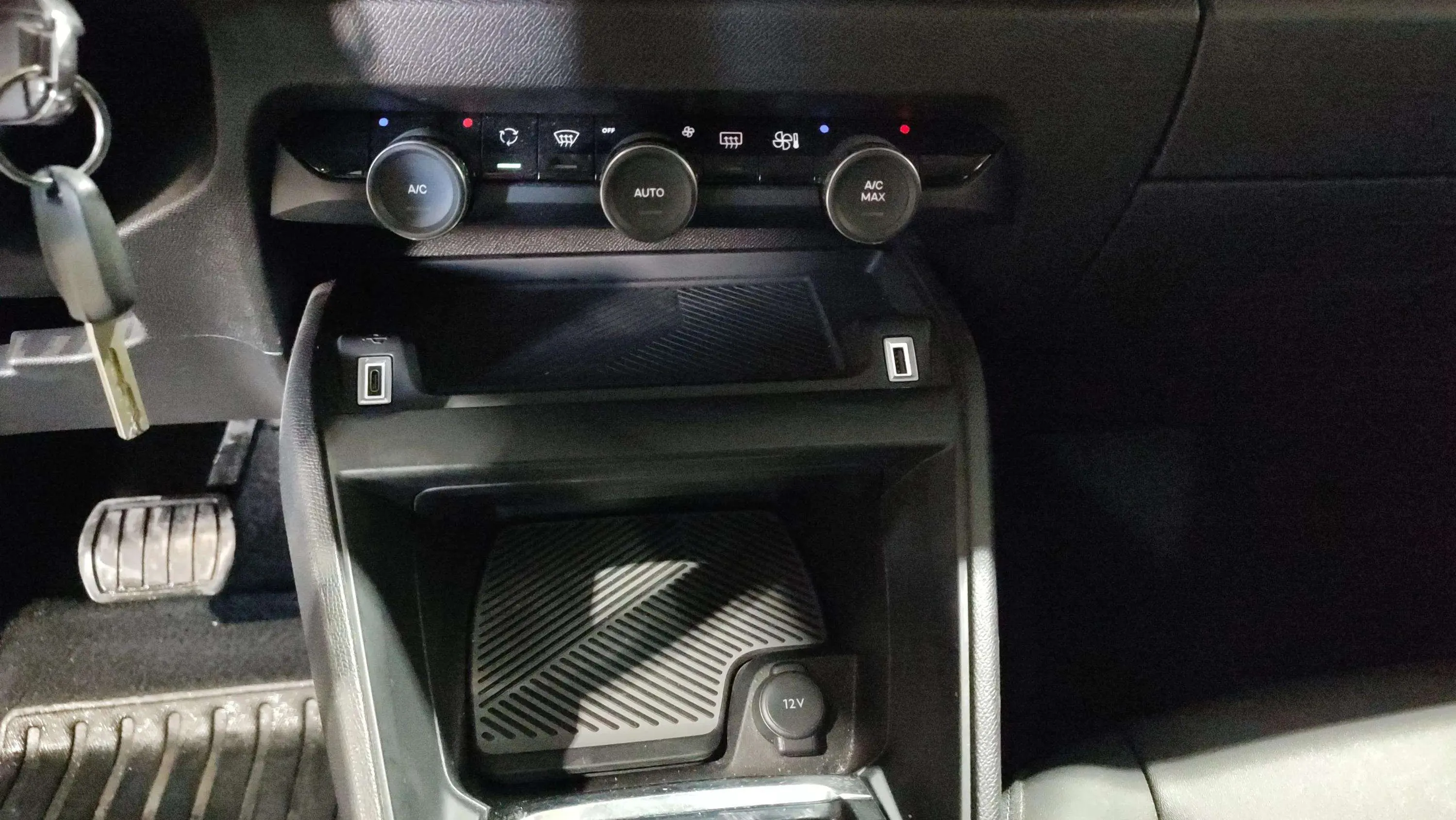 Citroën C4 BlueHDi 130 EAT8 Feel Pack - foto 15