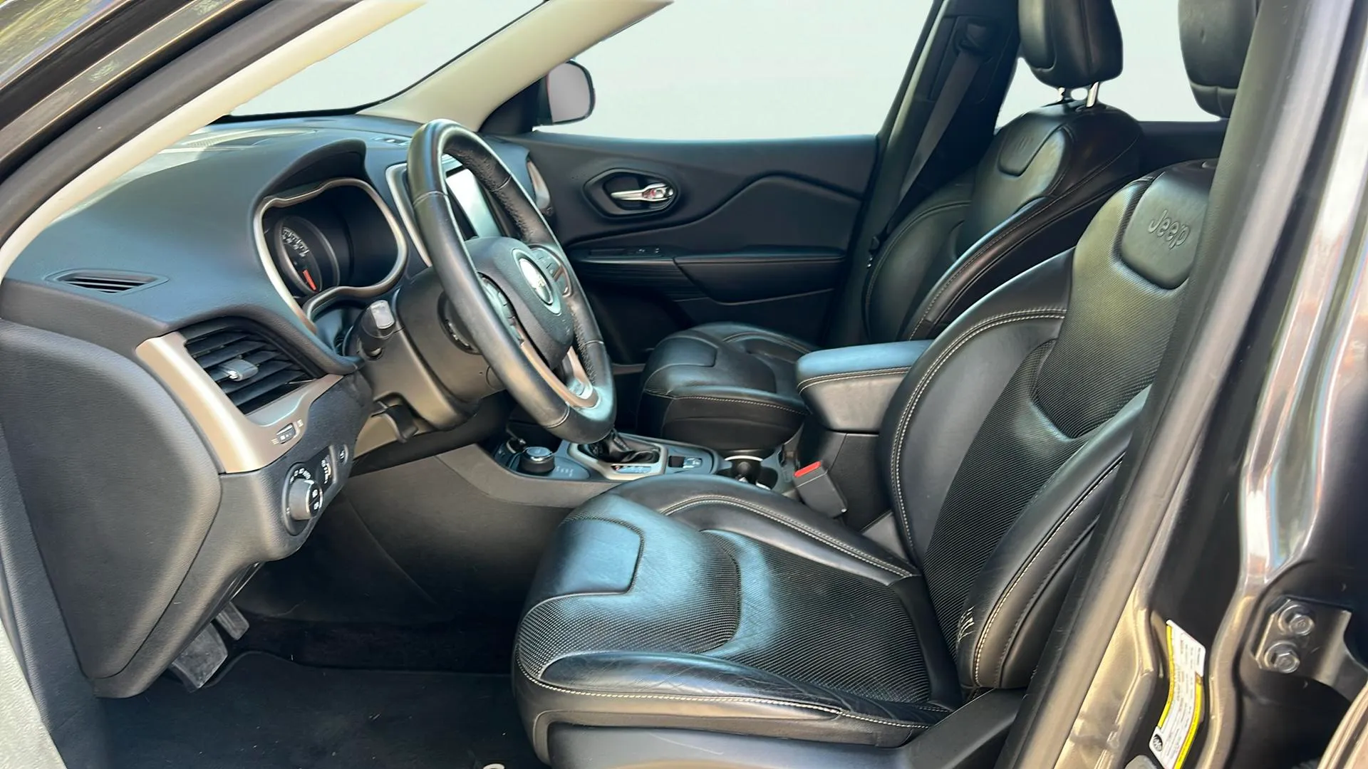 Jeep Cherokee 2.2 CRD 75 Aniv 4x4 Act. D.I - foto 15