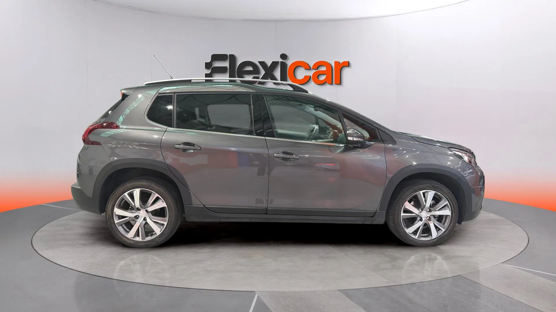 Peugeot 2008 Allure PureTech 130 EAT6 - foto 8