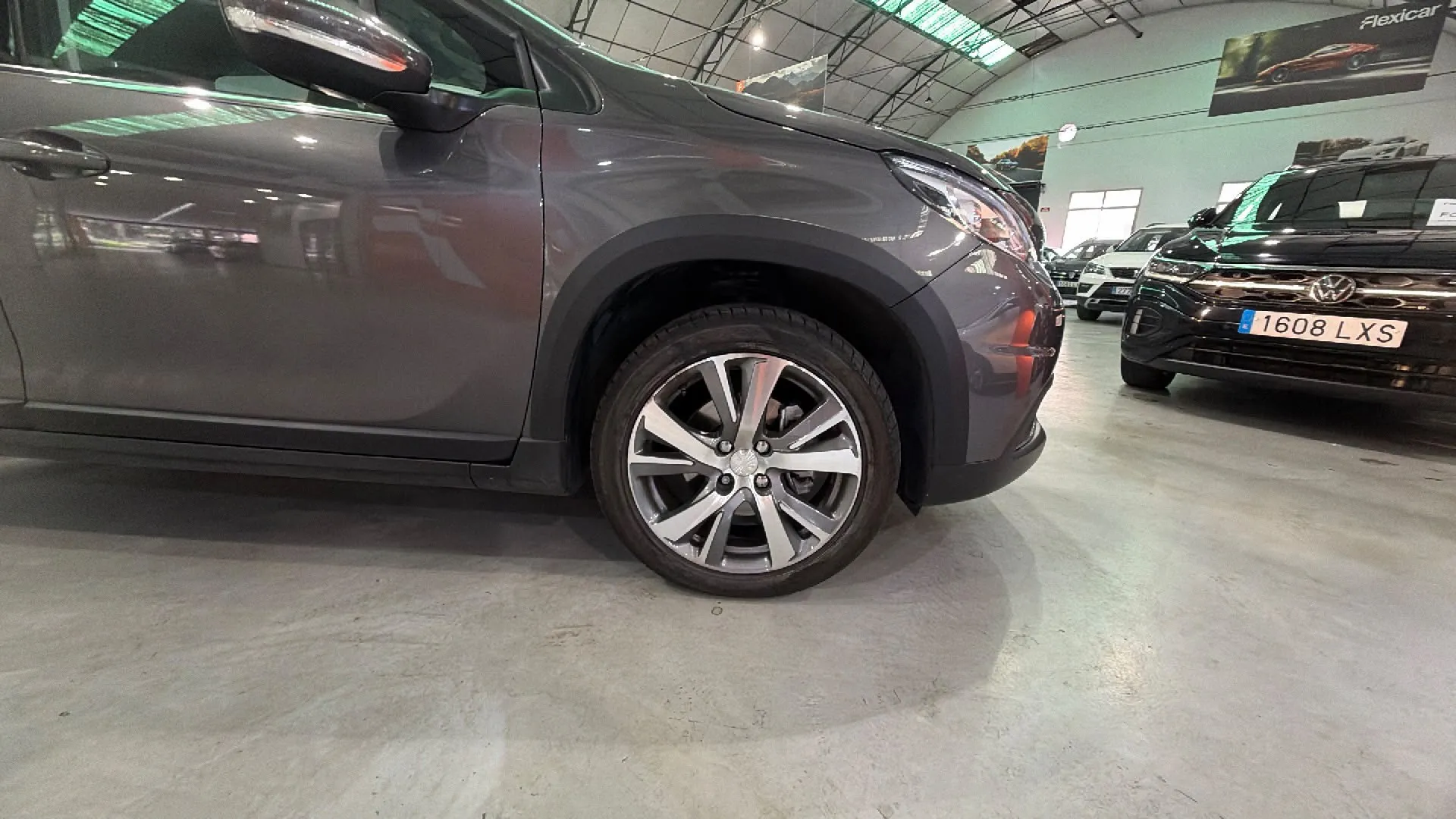 Peugeot 2008 Allure PureTech 130 EAT6 - foto 18