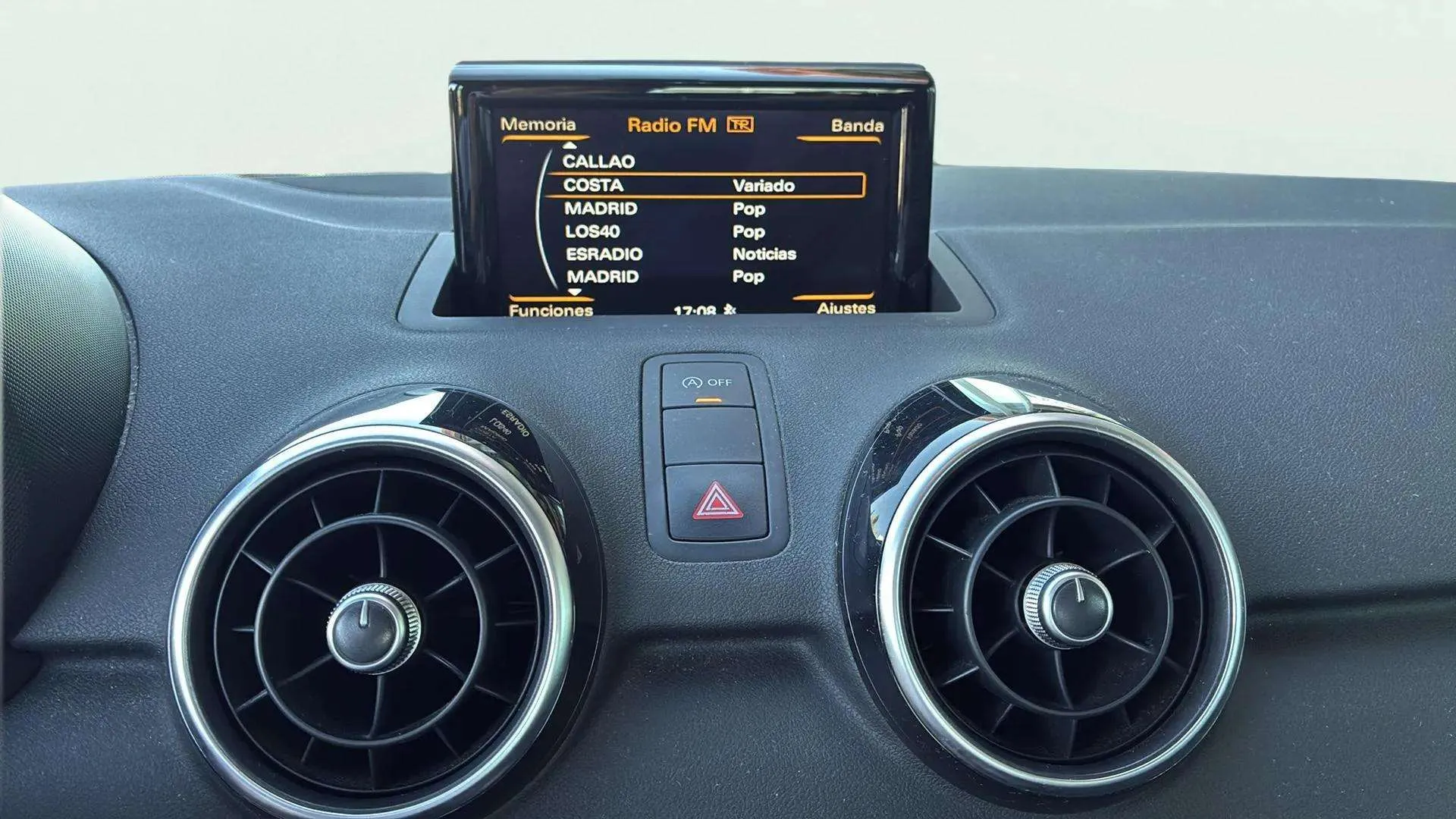 Audi A1 Active Kit 1.4 TFSI - foto 24