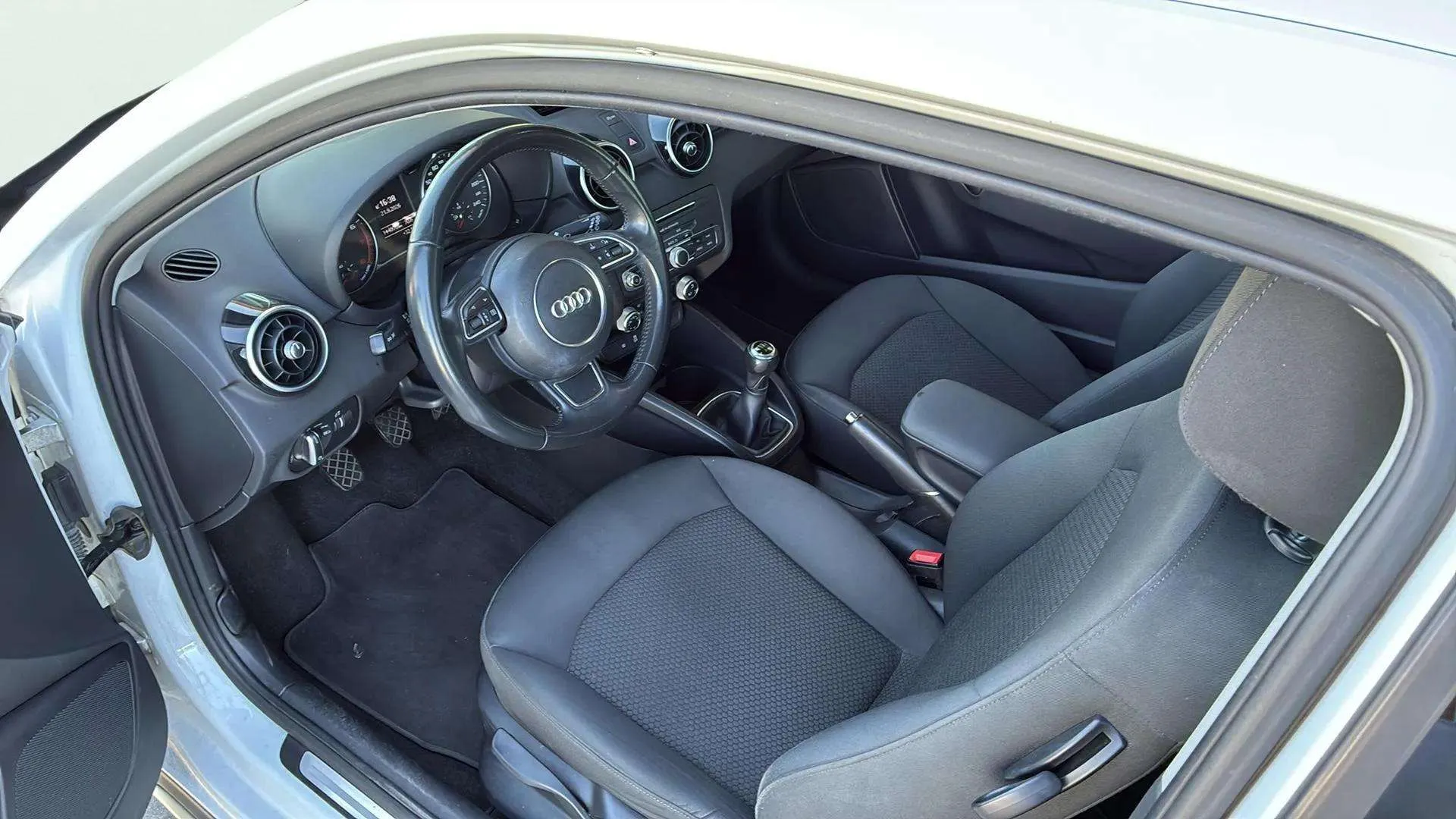 Audi A1 Active Kit 1.4 TFSI - foto 10