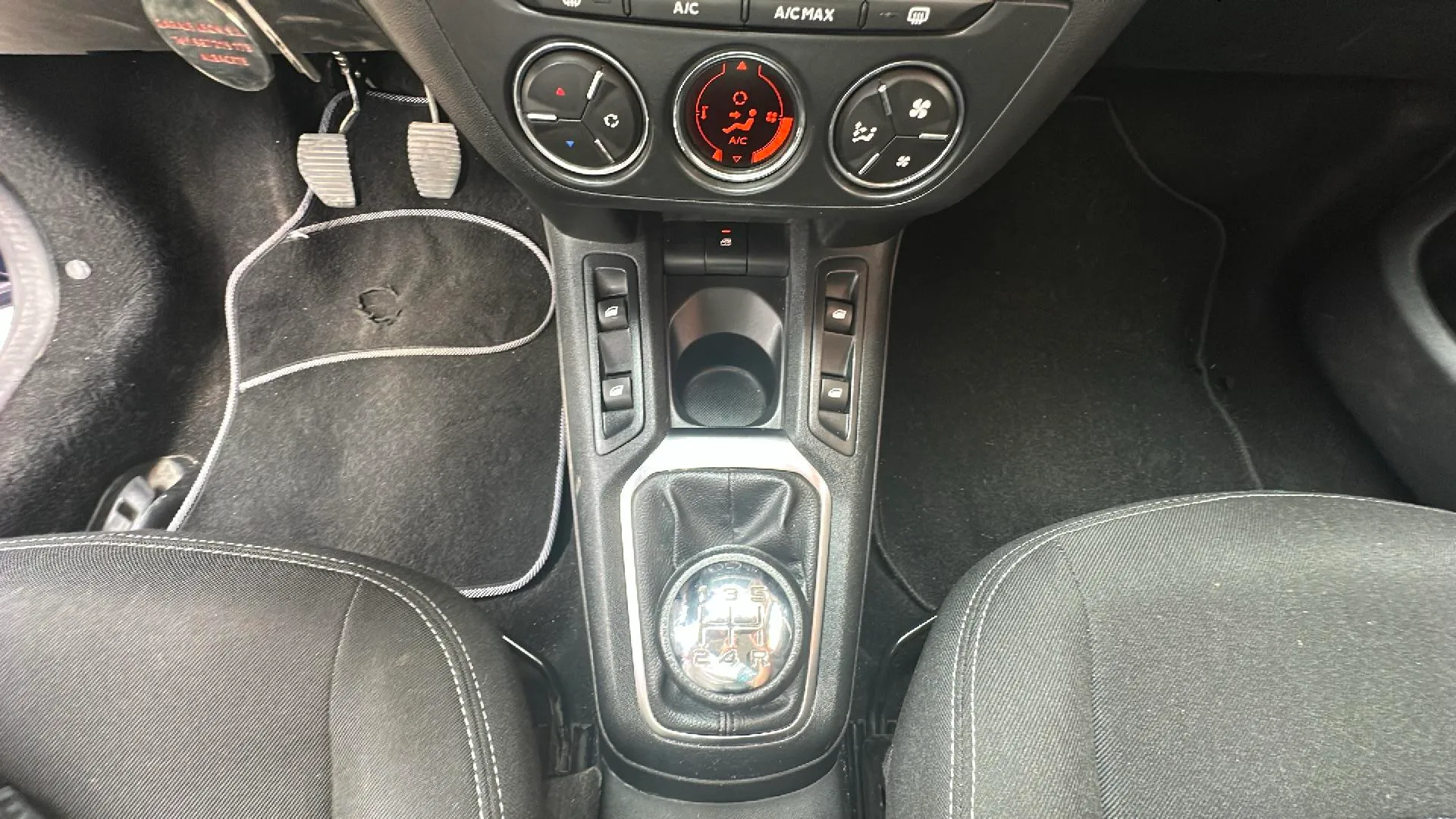 Citroën C-Elysée BlueHDi Feel - foto 12