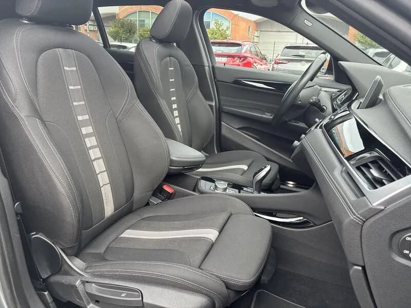 BMW X2 sDrive 18i 1.5 AT7 E6dT - foto 19