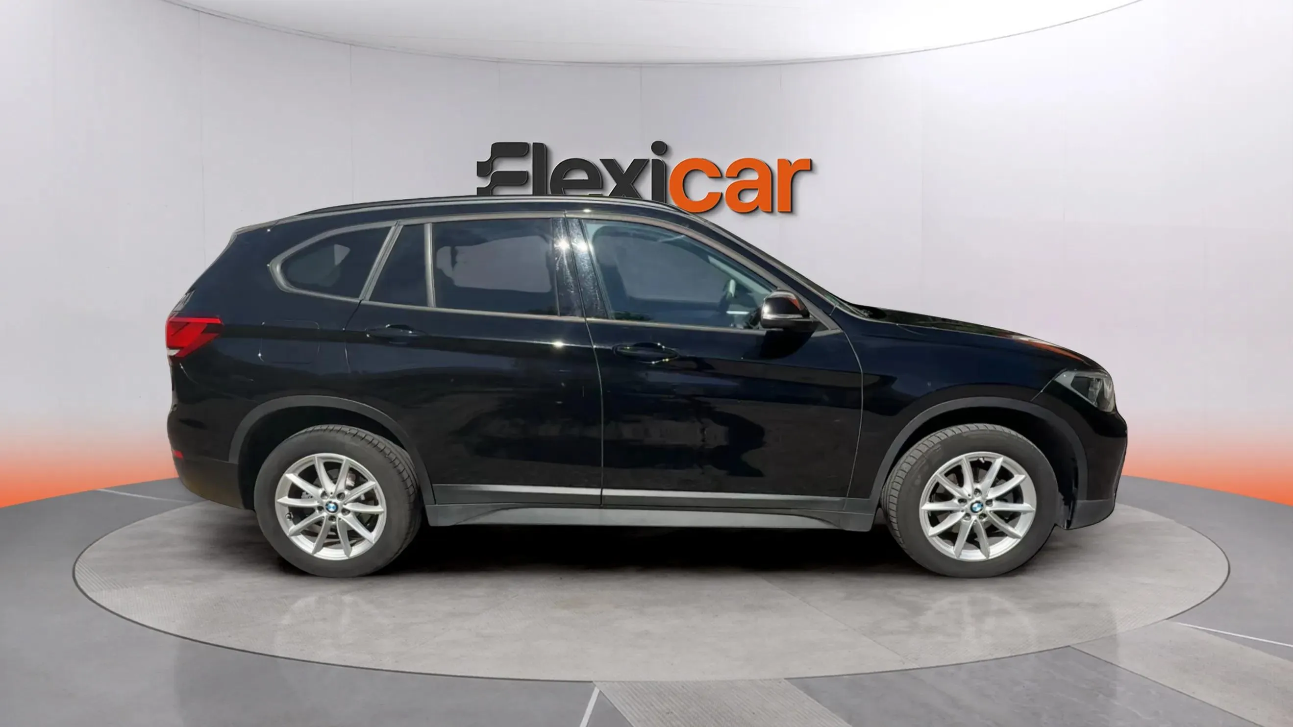 BMW X1 sDrive16d Business - foto 7