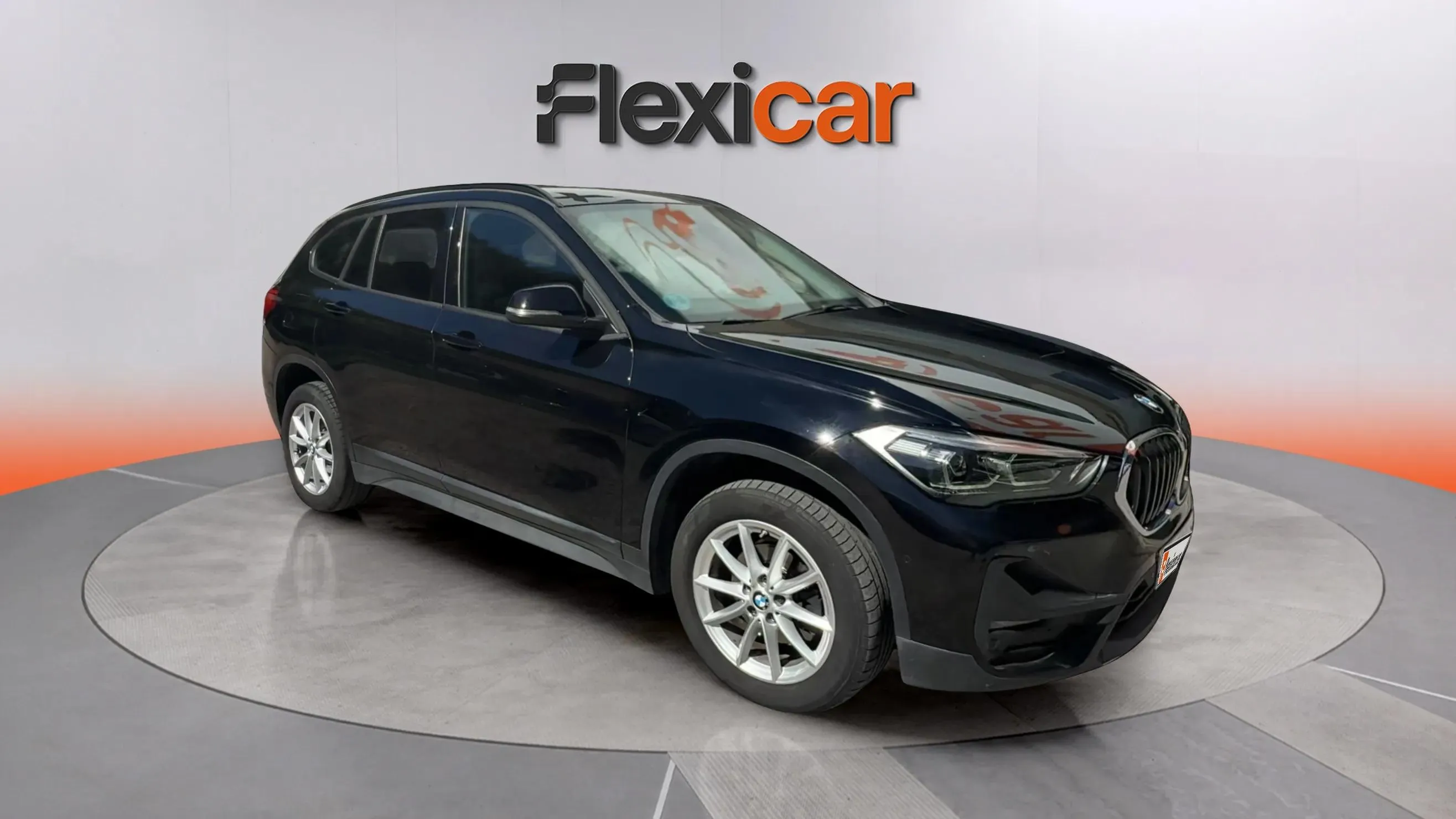 BMW X1 sDrive16d Business - foto 1