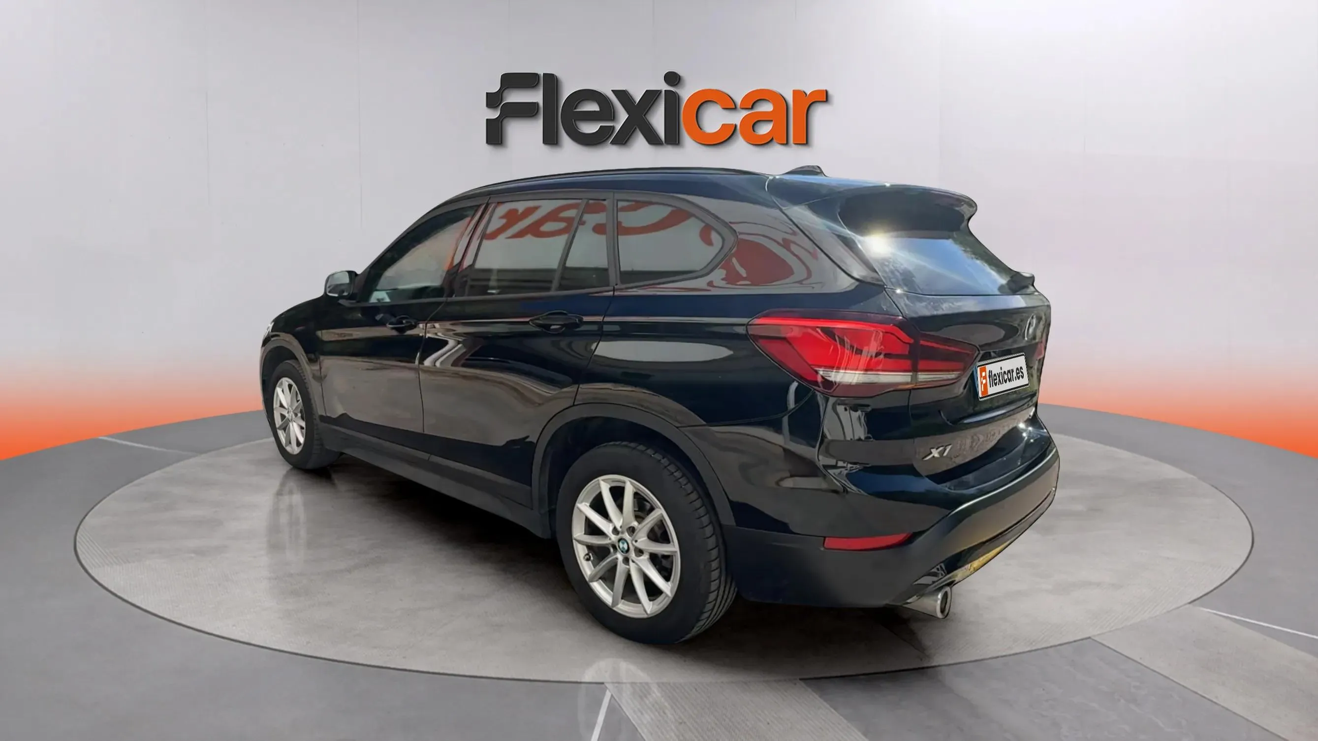 BMW X1 sDrive16d Business - foto 5