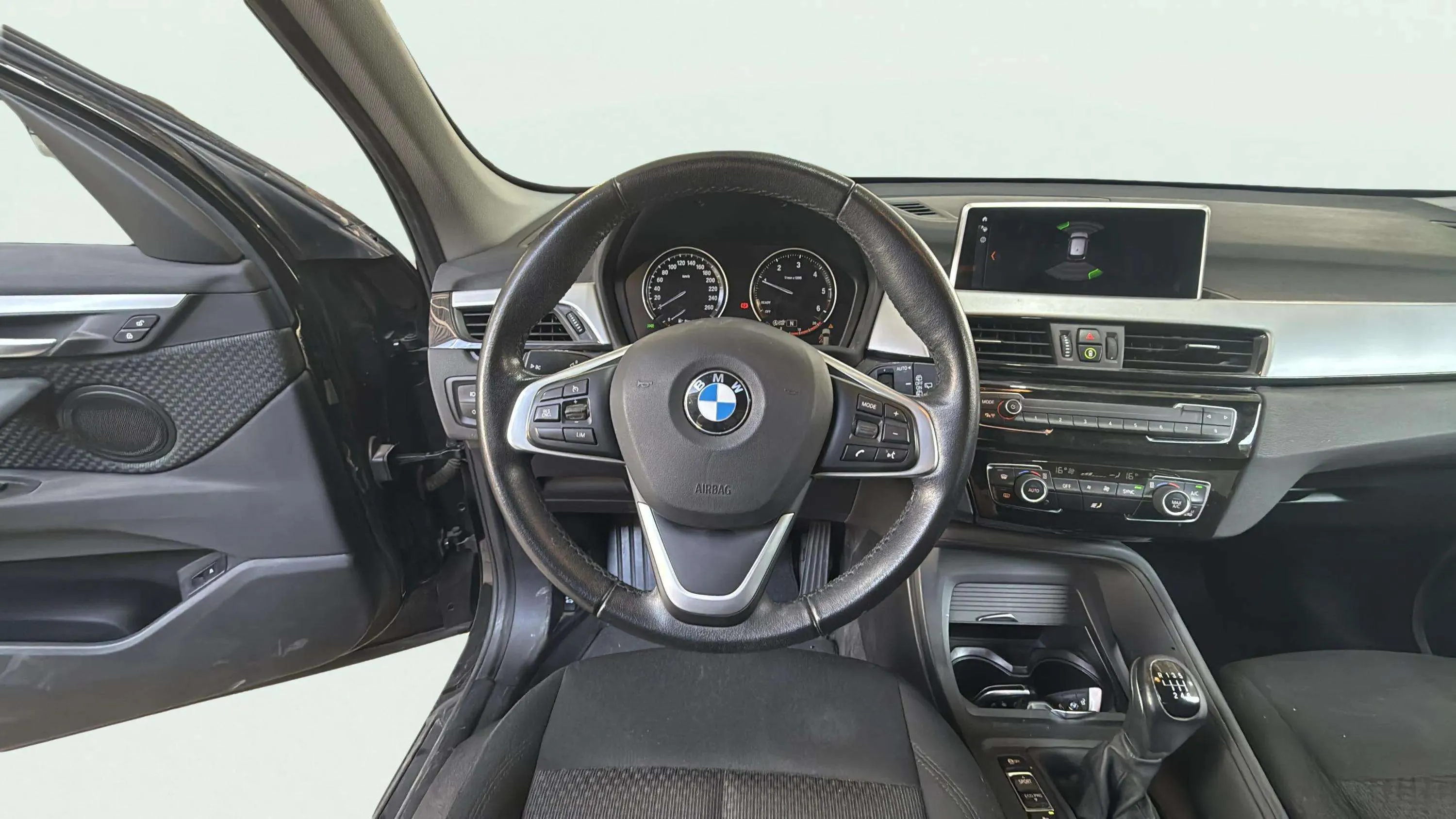 BMW X1 sDrive16d Business - foto 11