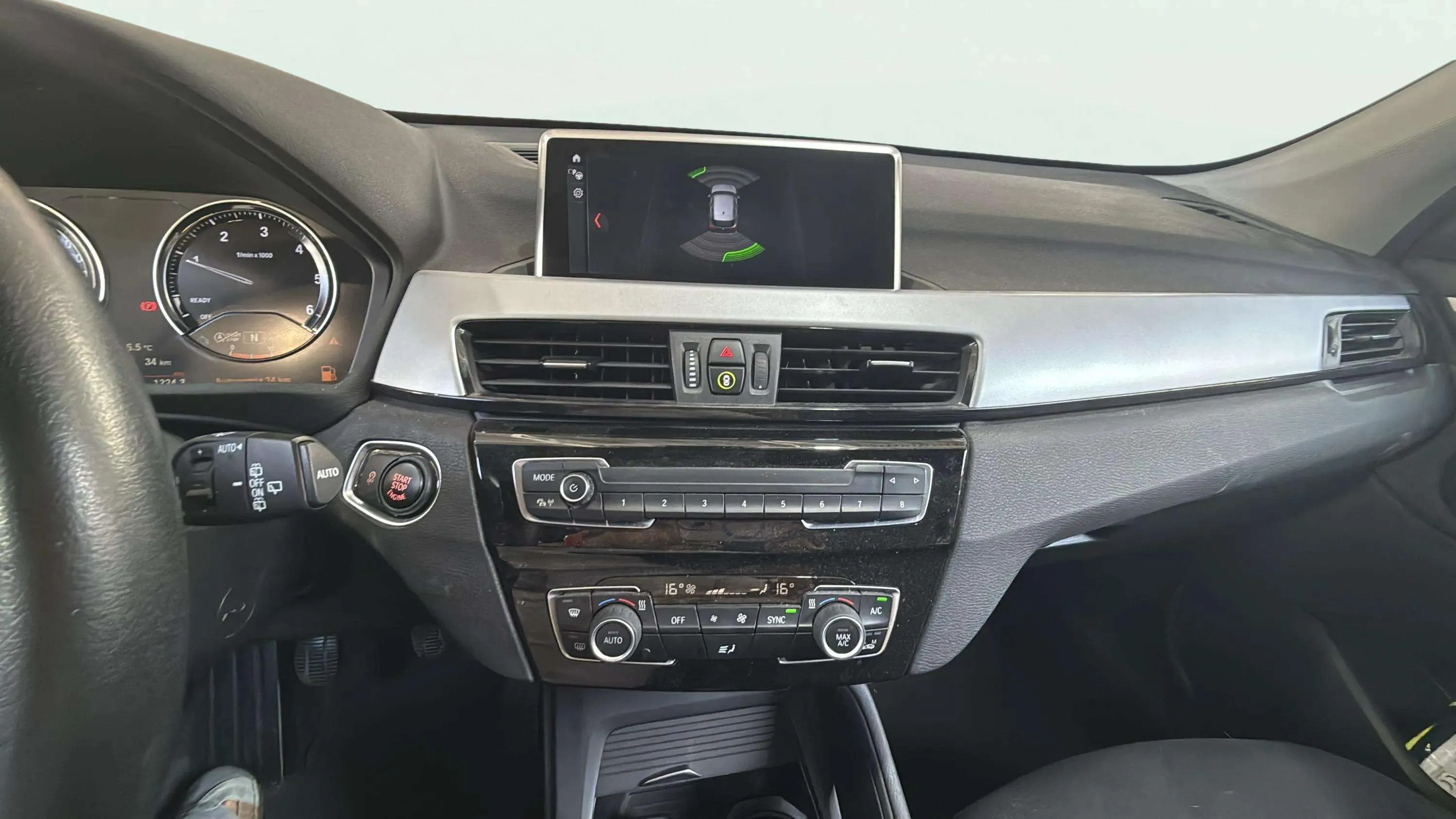 BMW X1 sDrive16d Business - foto 12