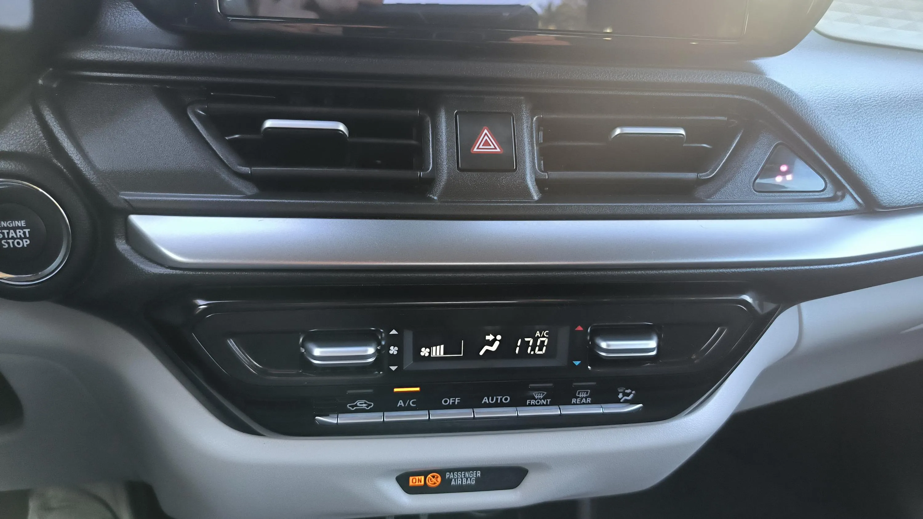 Suzuki Swift 1.2 GLE Mild Hybrid CVT - foto 25