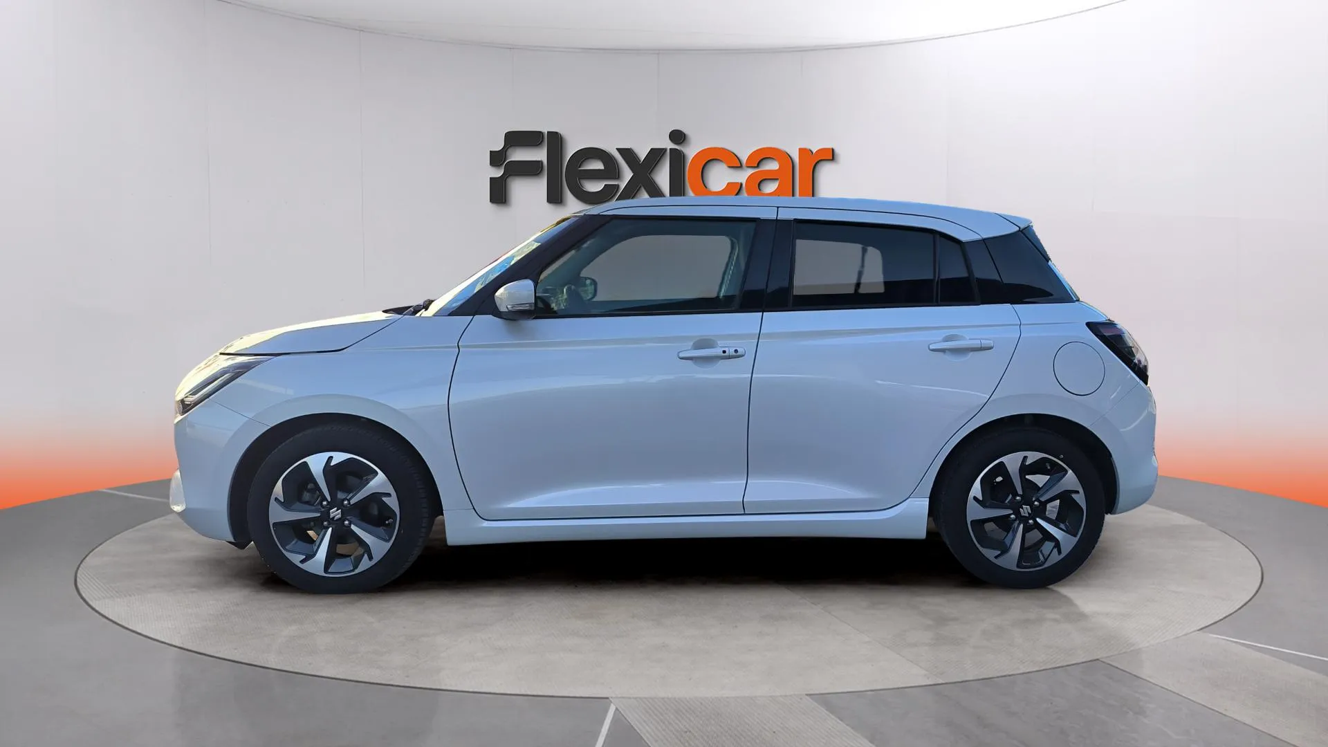 Suzuki Swift 1.2 GLE Mild Hybrid CVT - foto 4