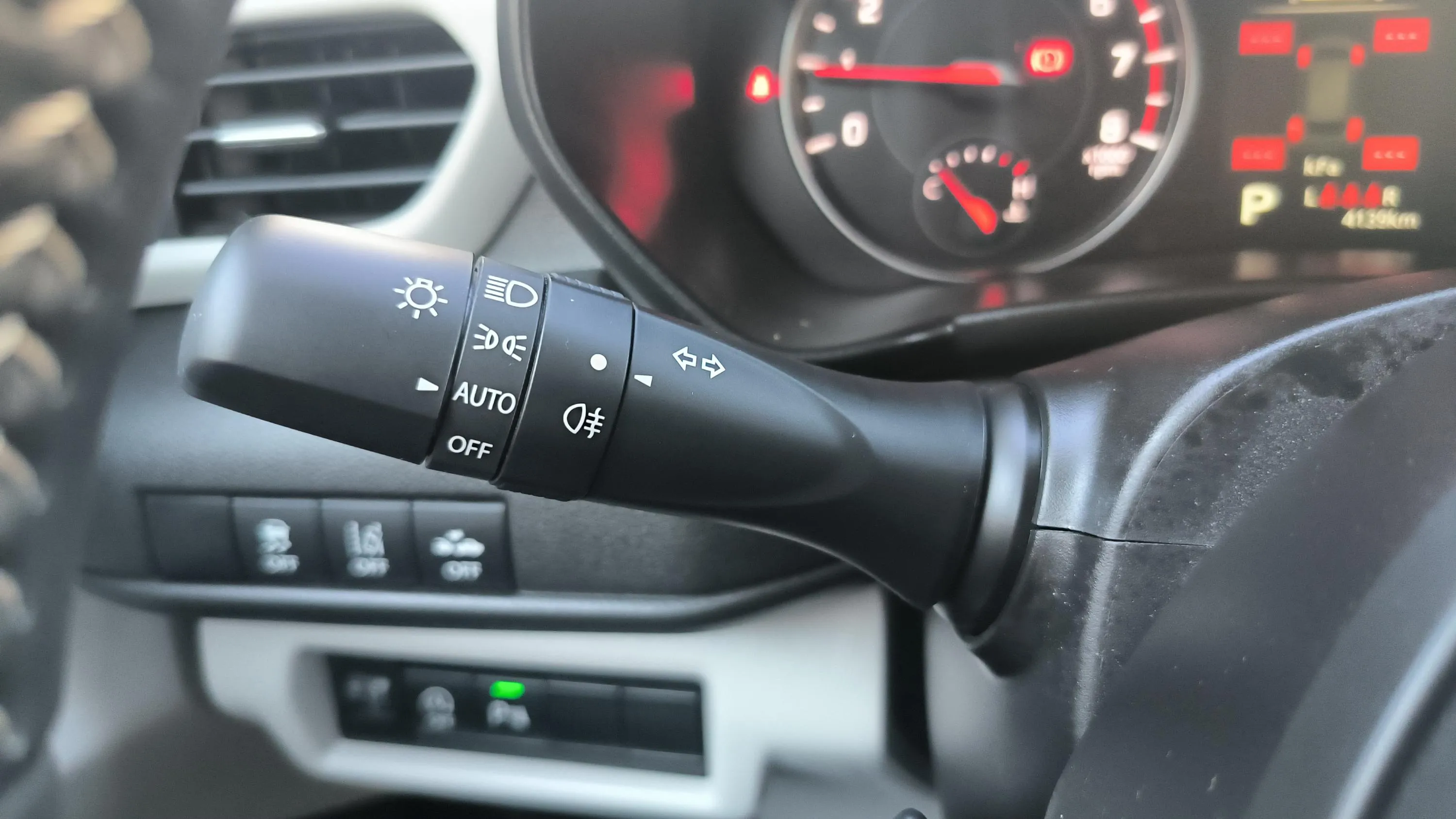 Suzuki Swift 1.2 GLE Mild Hybrid CVT - foto 16