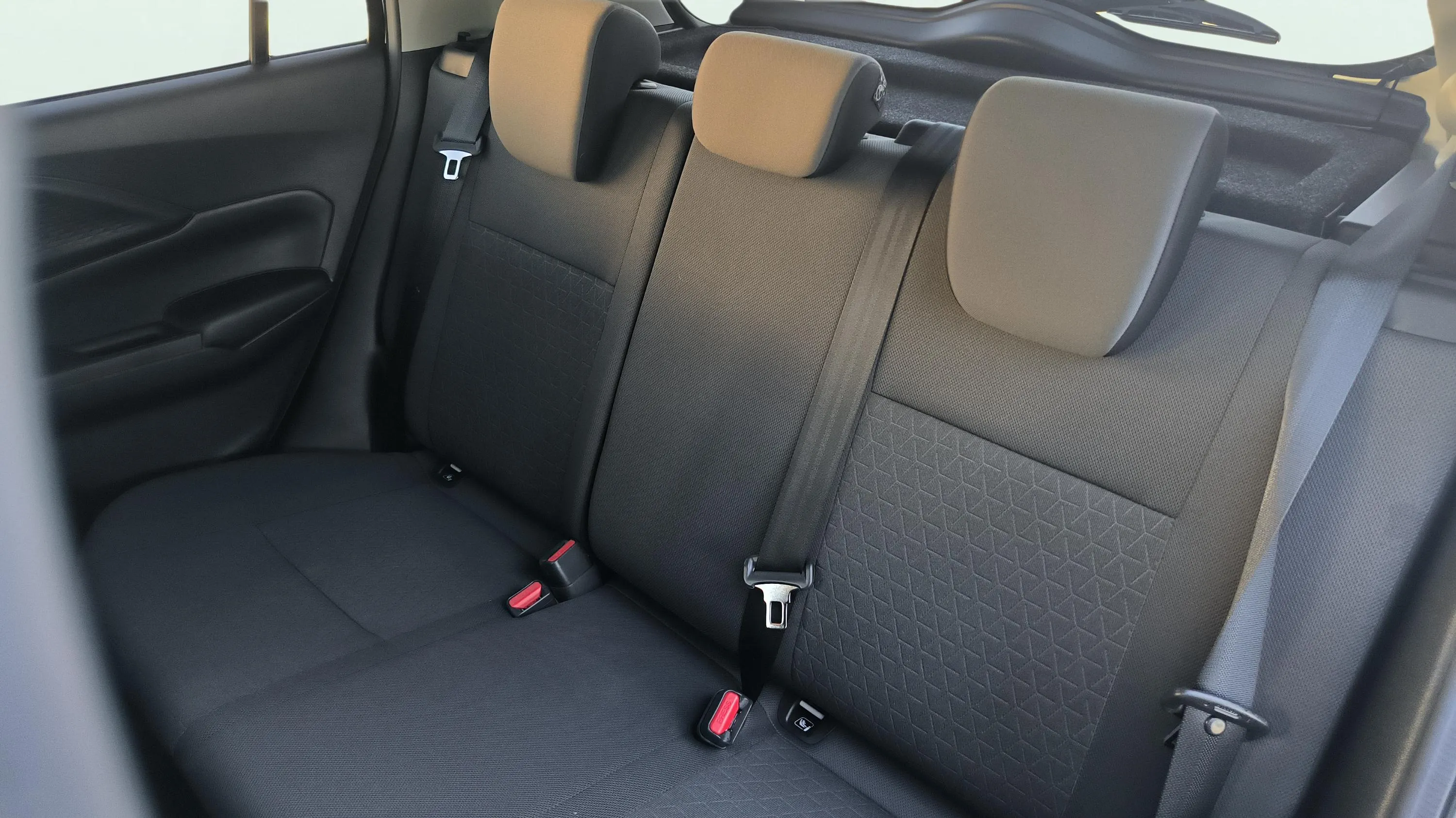 Suzuki Swift 1.2 GLE Mild Hybrid CVT - foto 29