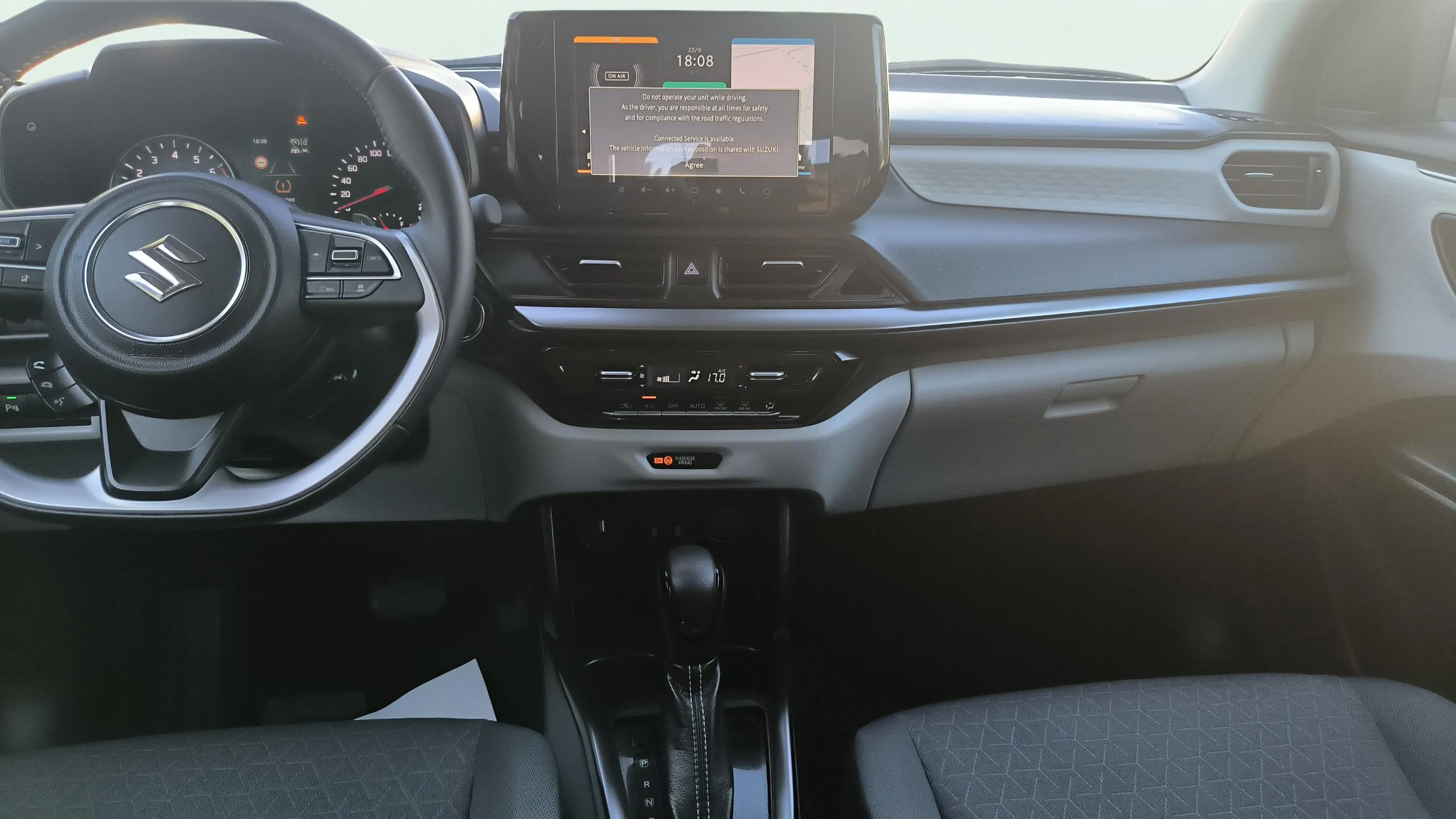 Suzuki Swift 1.2 GLE Mild Hybrid CVT - foto 24
