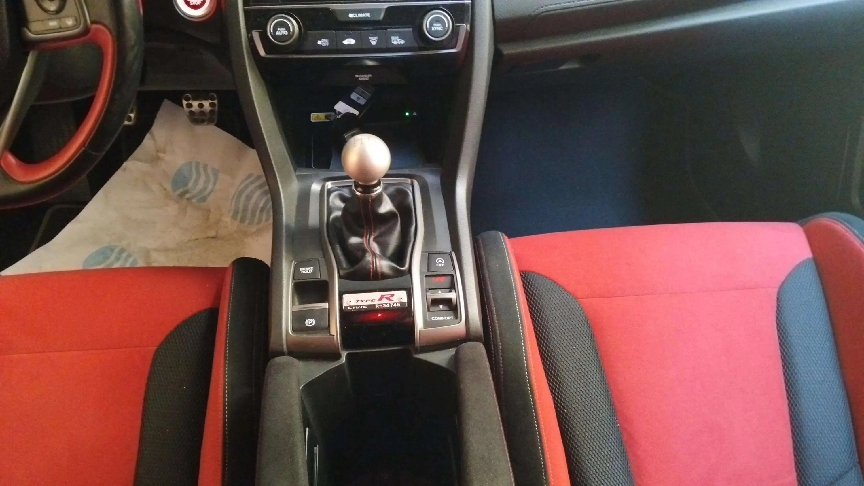 Honda Civic 2.0 I-VTEC Turbo Type R GT - foto 8