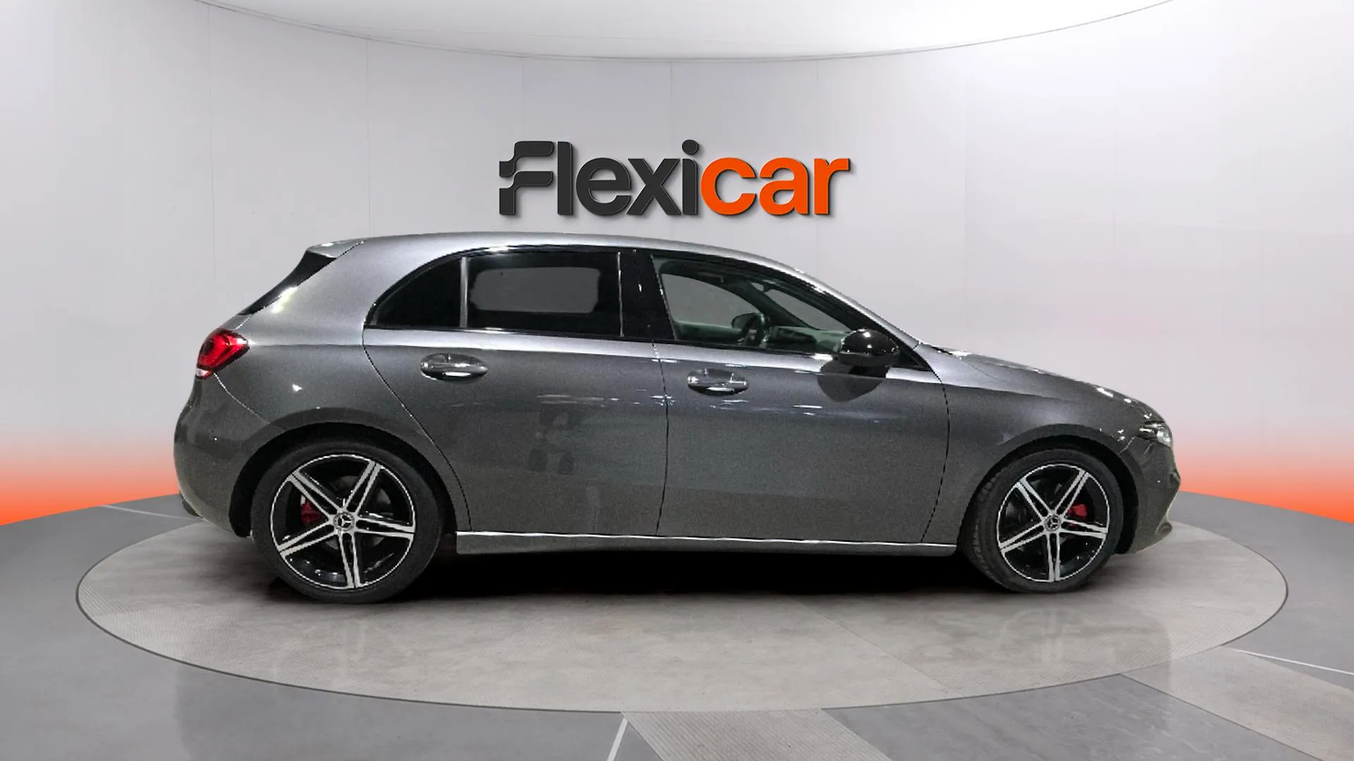 Mercedes-Benz Clase A Sedán A 220 4MATIC - foto 8
