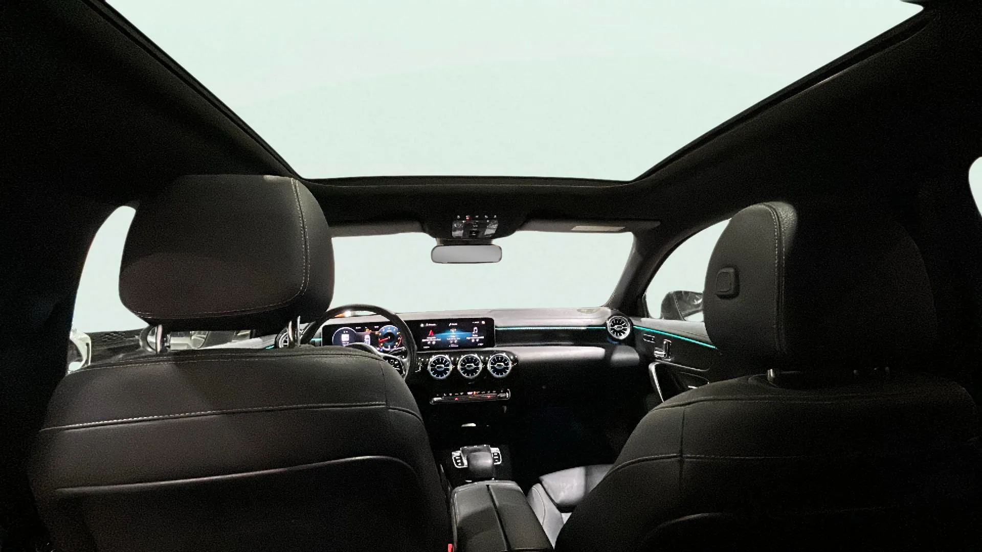 Mercedes-Benz Clase A Sedán A 220 4MATIC - foto 21