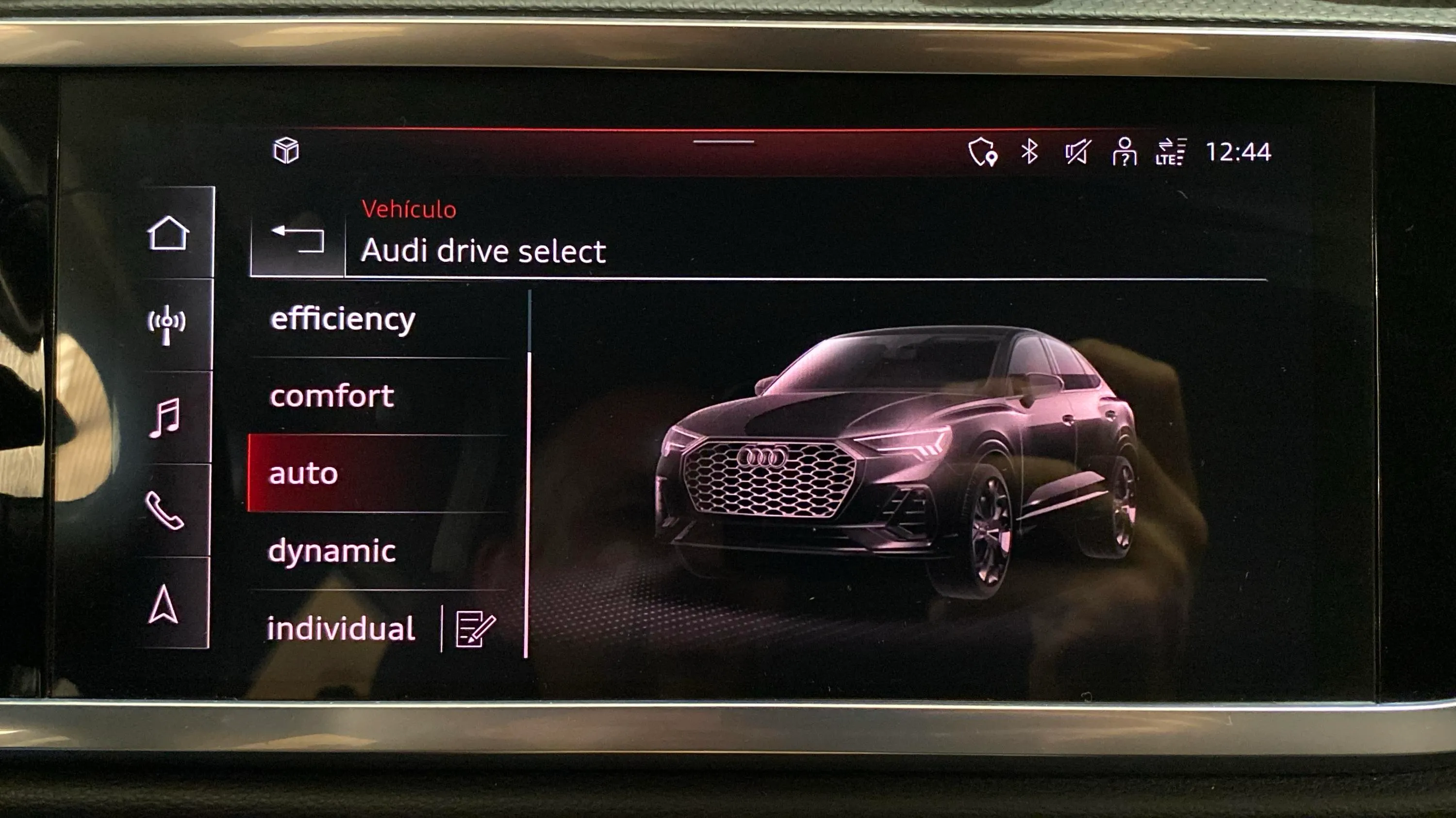 Audi Q3 Black line 35 TDI S tronic - foto 29