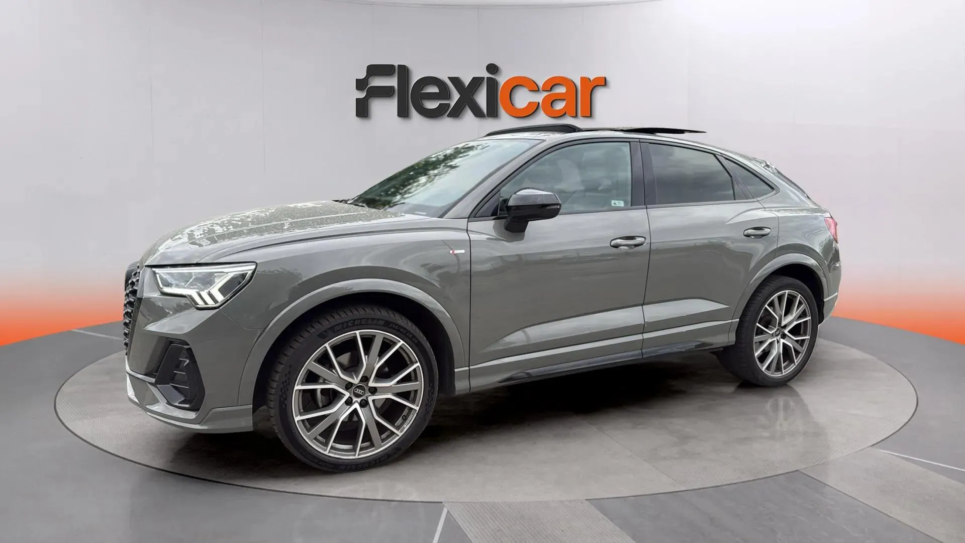 Audi Q3 35 TFSI S tronic Black Line - foto 12