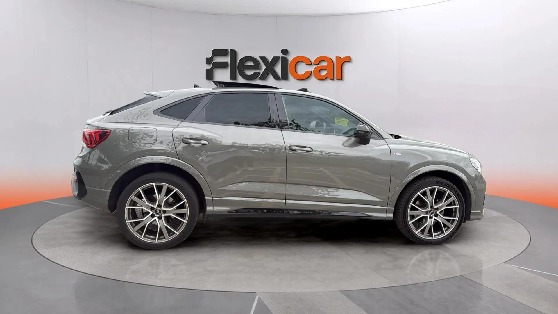 Audi Q3 35 TFSI S tronic Black Line - foto 9