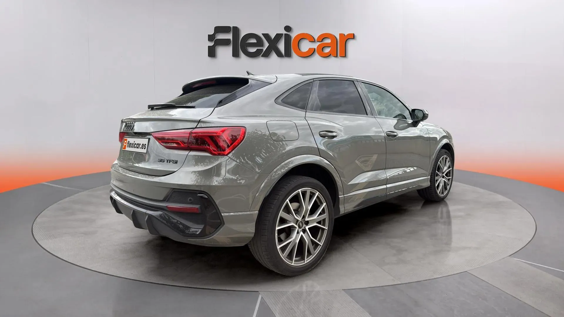 Audi Q3 35 TFSI S tronic Black Line - foto 17