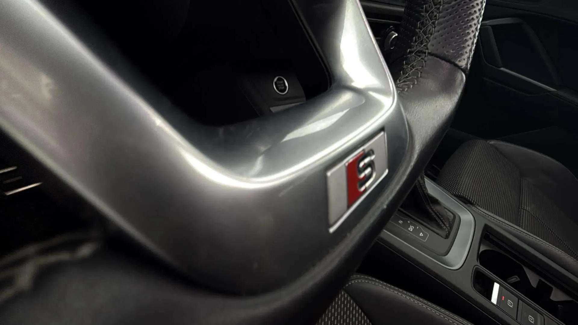 Audi Q3 35 TFSI S tronic Black Line - foto 38