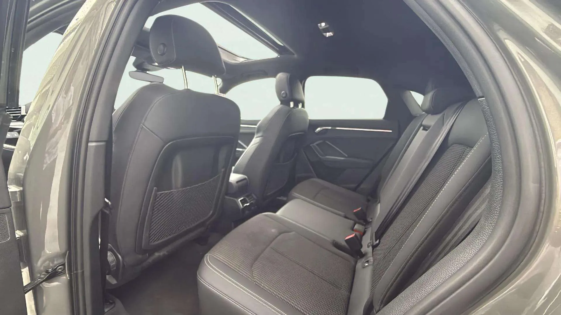 Audi Q3 35 TFSI S tronic Black Line - foto 26