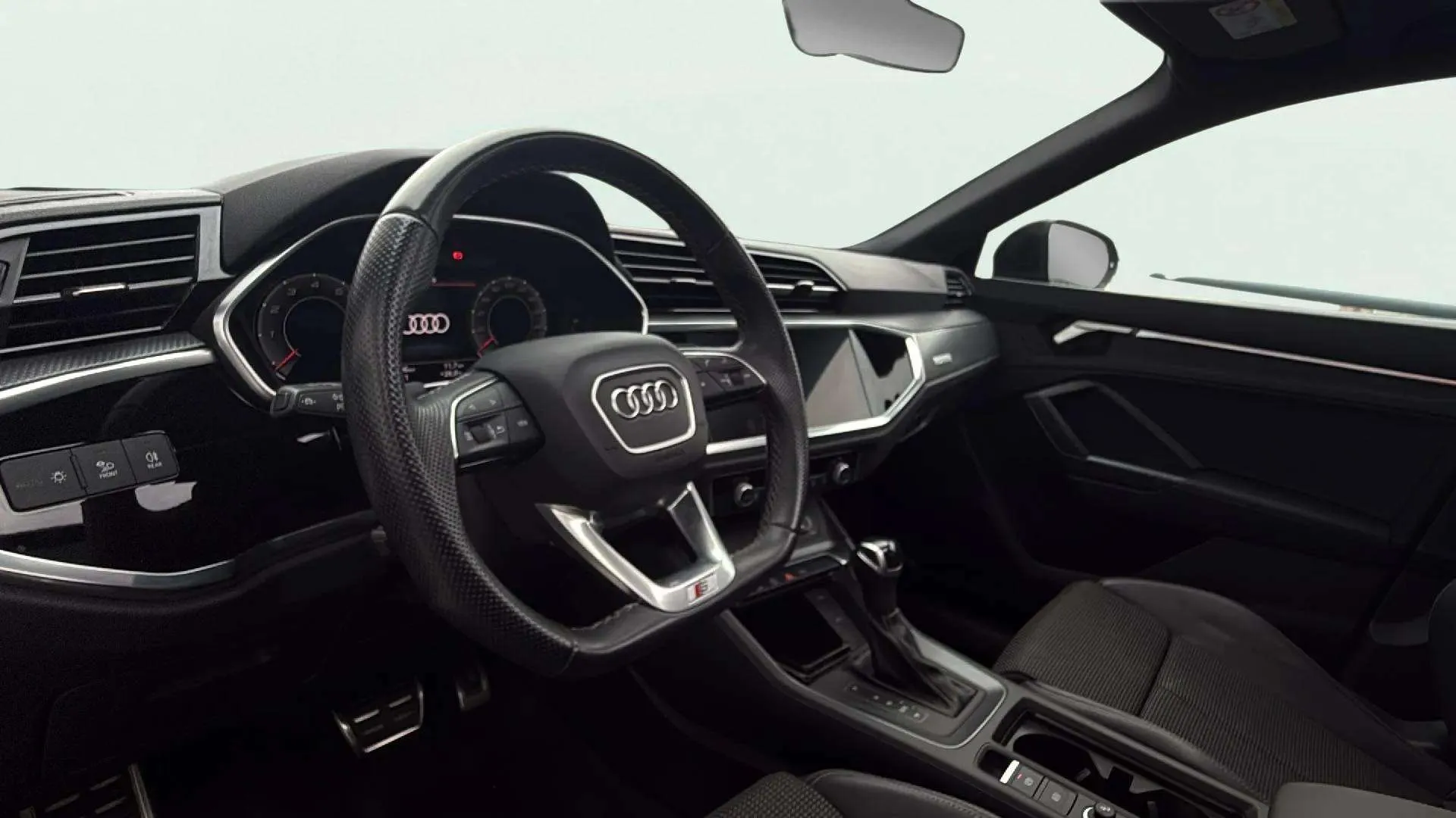Audi Q3 35 TFSI S tronic Black Line - foto 37