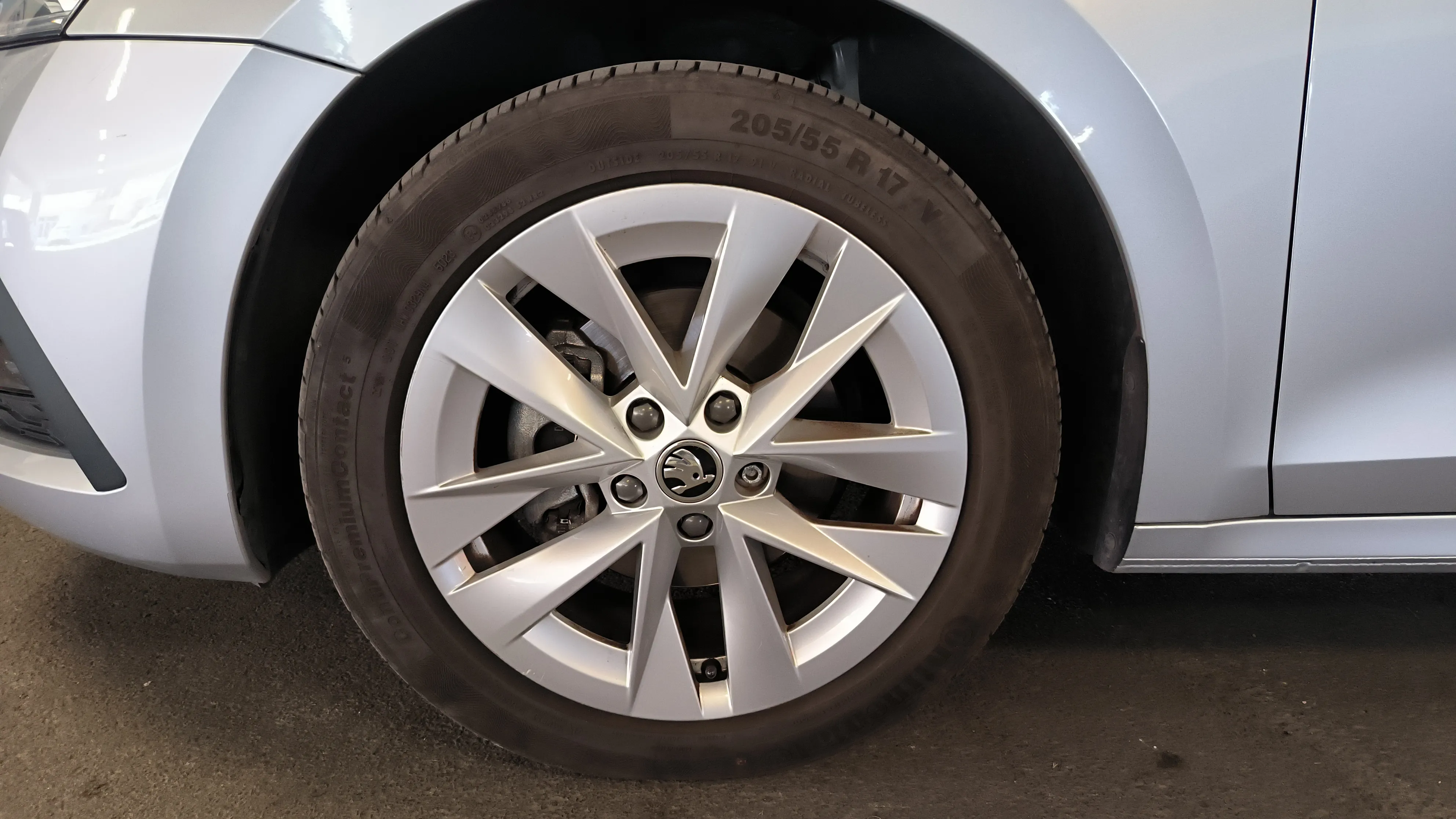 Škoda Octavia 2.0 TDI DSG Ambition - foto 10