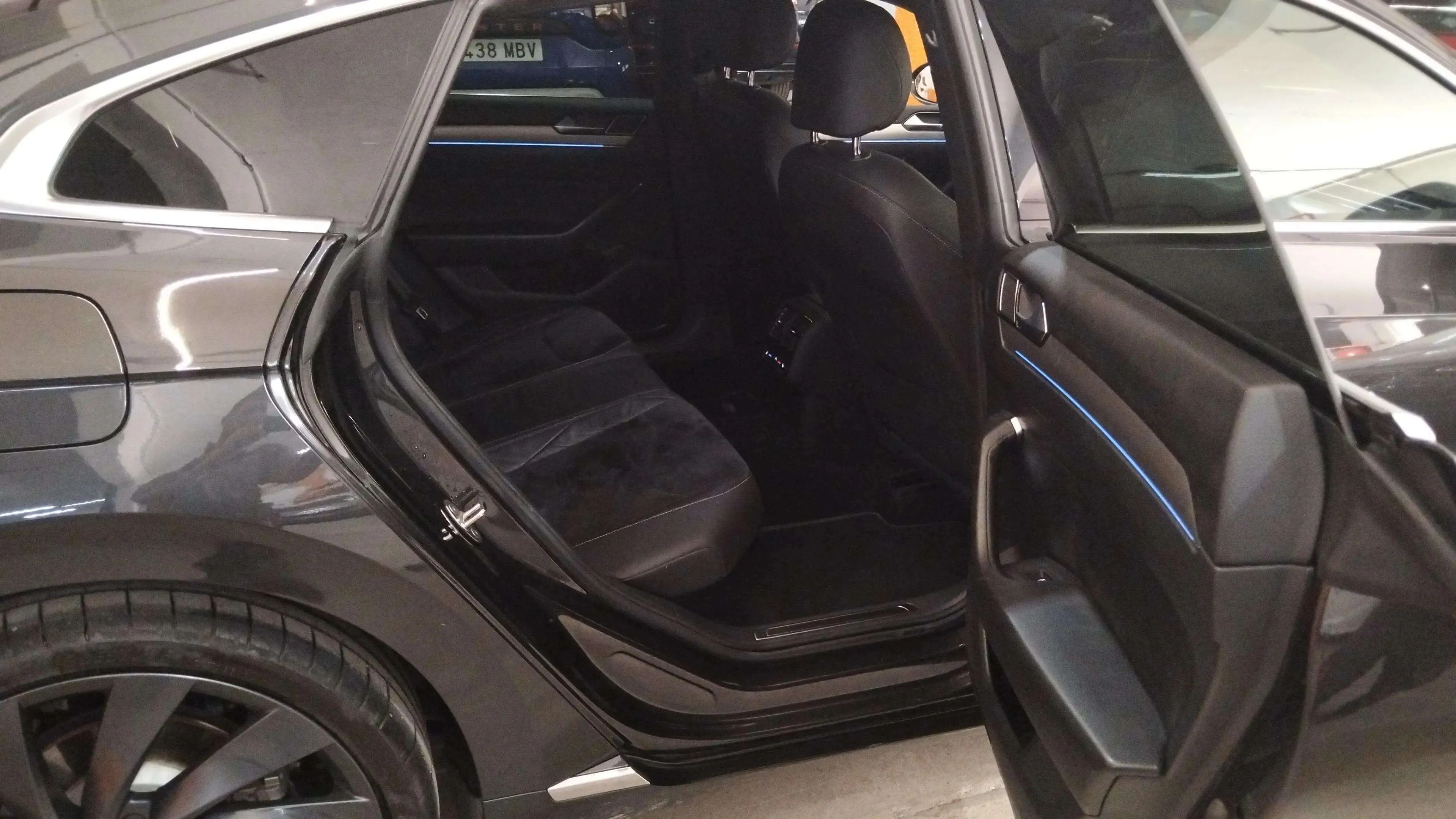Volkswagen Arteon R-Line 2.0 TDI DSG - foto 12