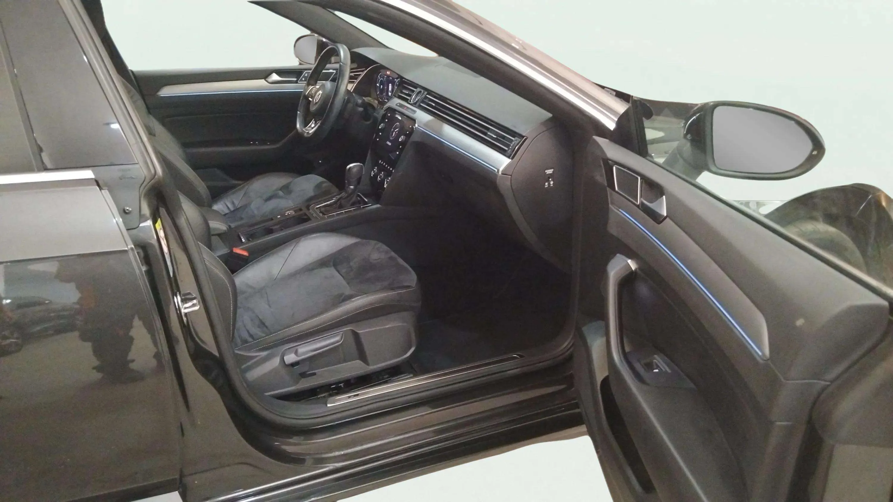 Volkswagen Arteon R-Line 2.0 TDI DSG - foto 11