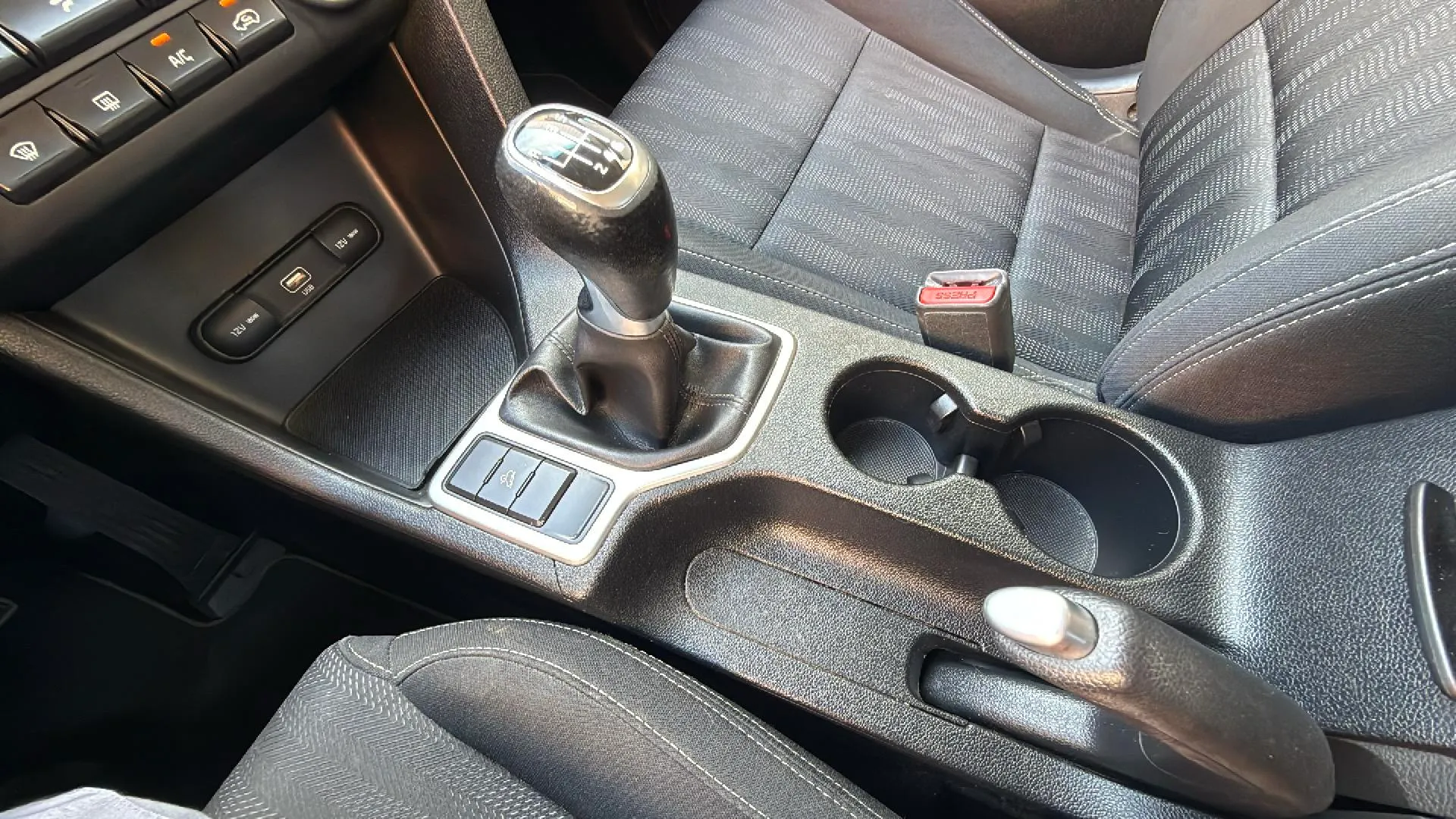 Kia Sportage 1.6 GDi Business 4x2 - foto 14
