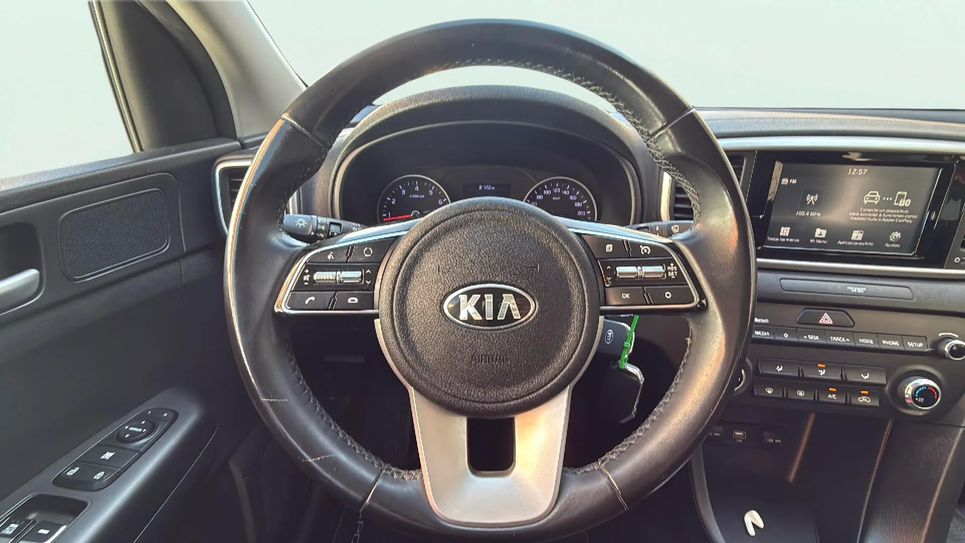 Kia Sportage 1.6 GDi Business 4x2 - foto 11