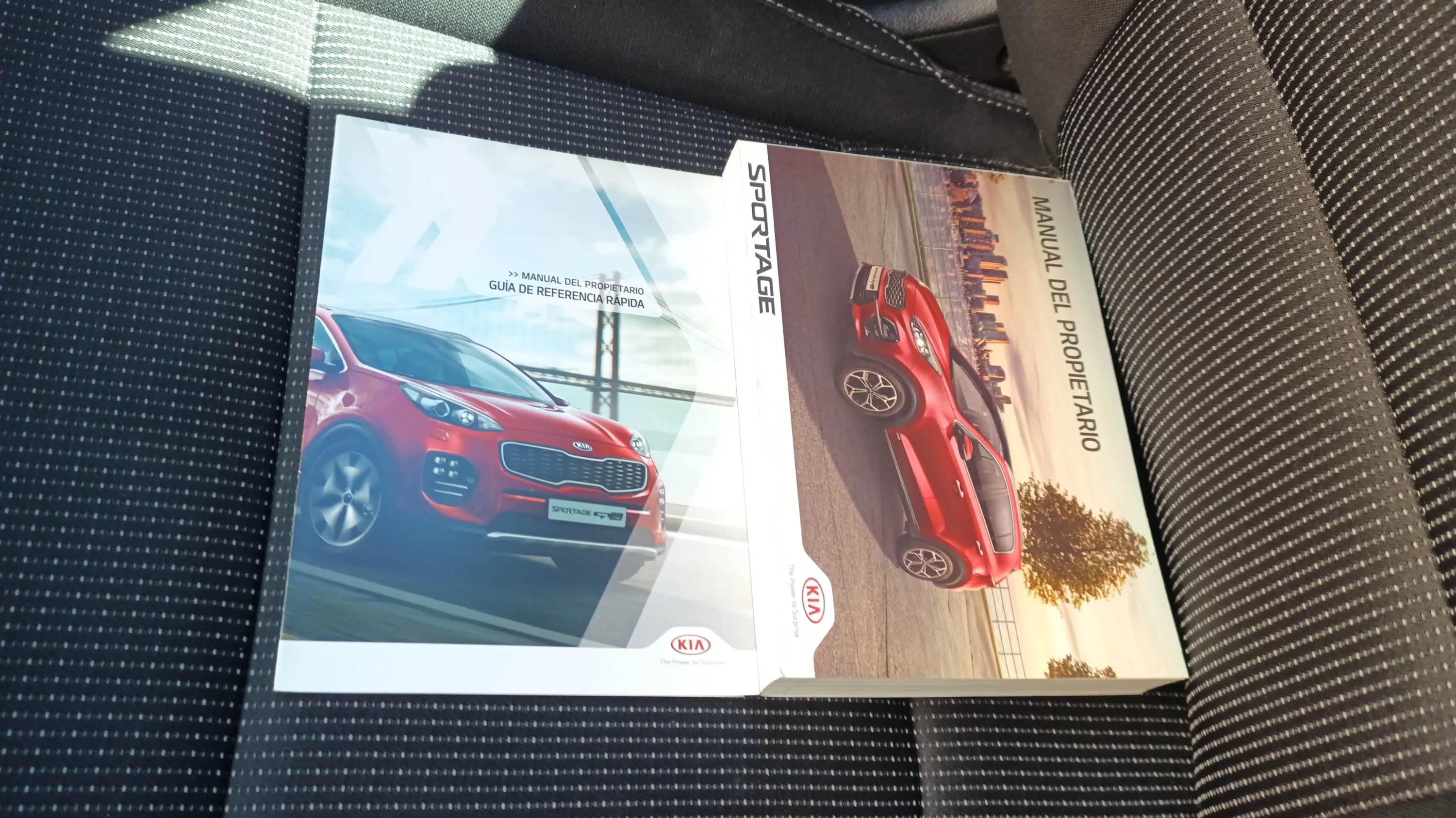 Kia Sportage 1.6 GDi Business 4x2 - foto 24