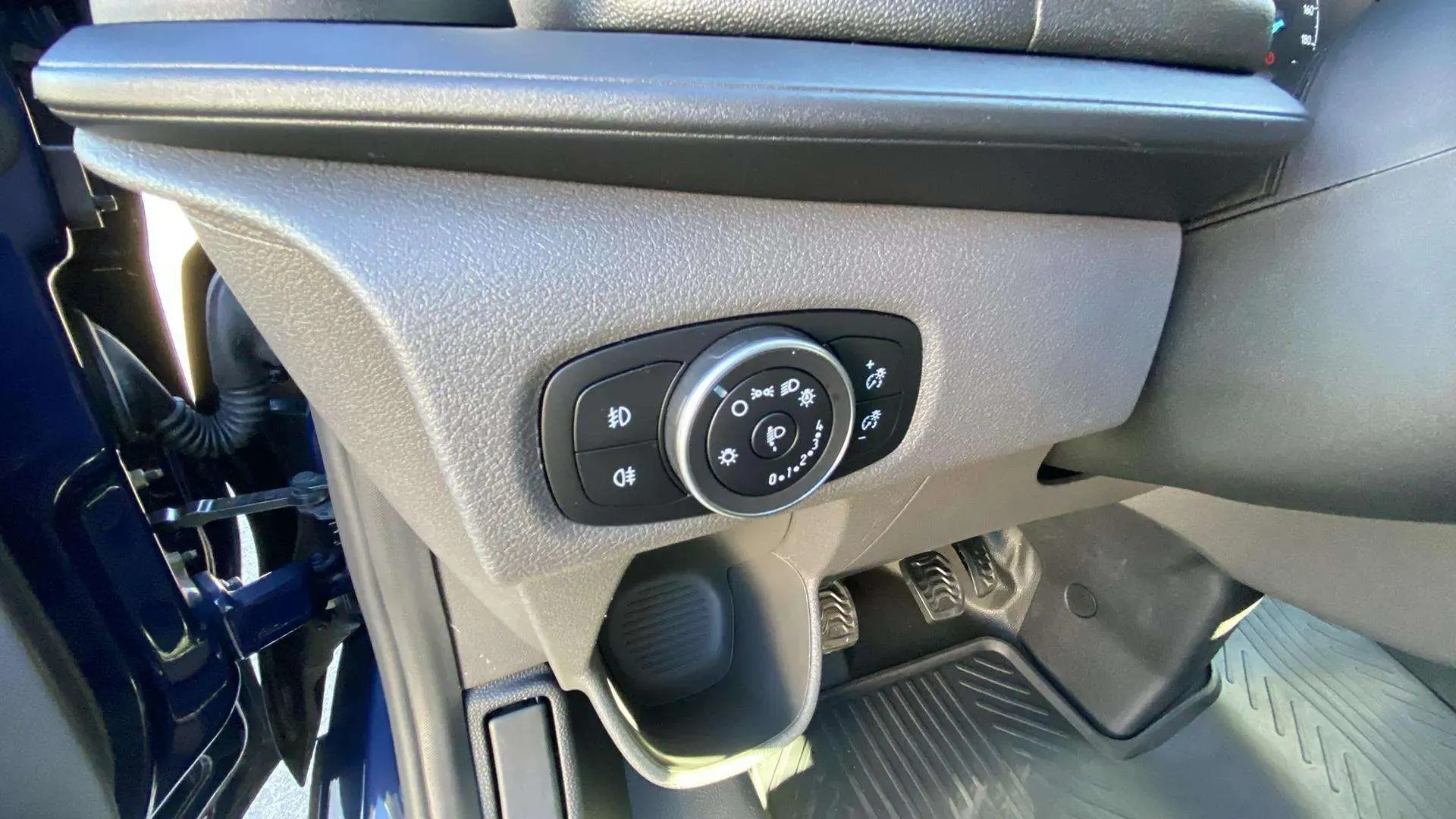 Ford Transit Custom Kombi 2.0 TDCi 320 L1 Trend - foto 18