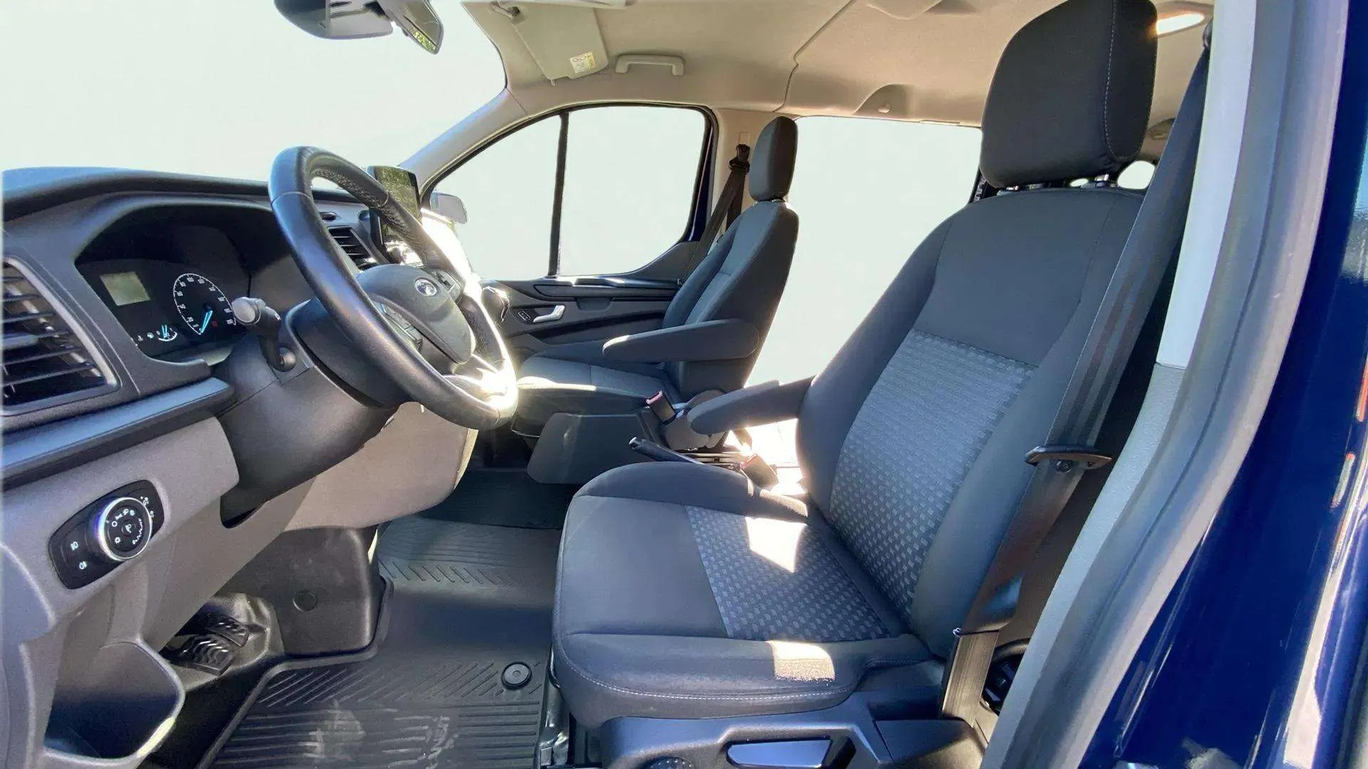 Ford Transit Custom Kombi 2.0 TDCi 320 L1 Trend - foto 14
