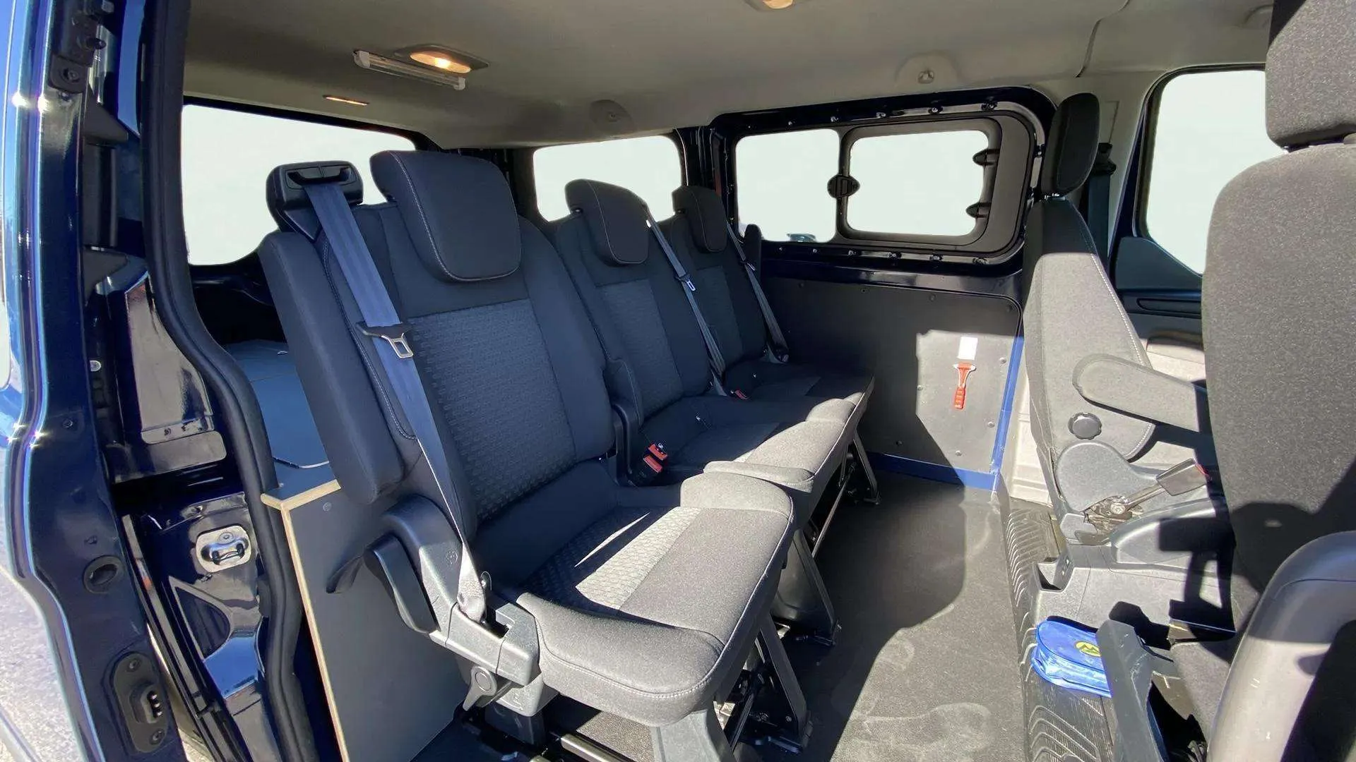 Ford Transit Custom Kombi 2.0 TDCi 320 L1 Trend - foto 15