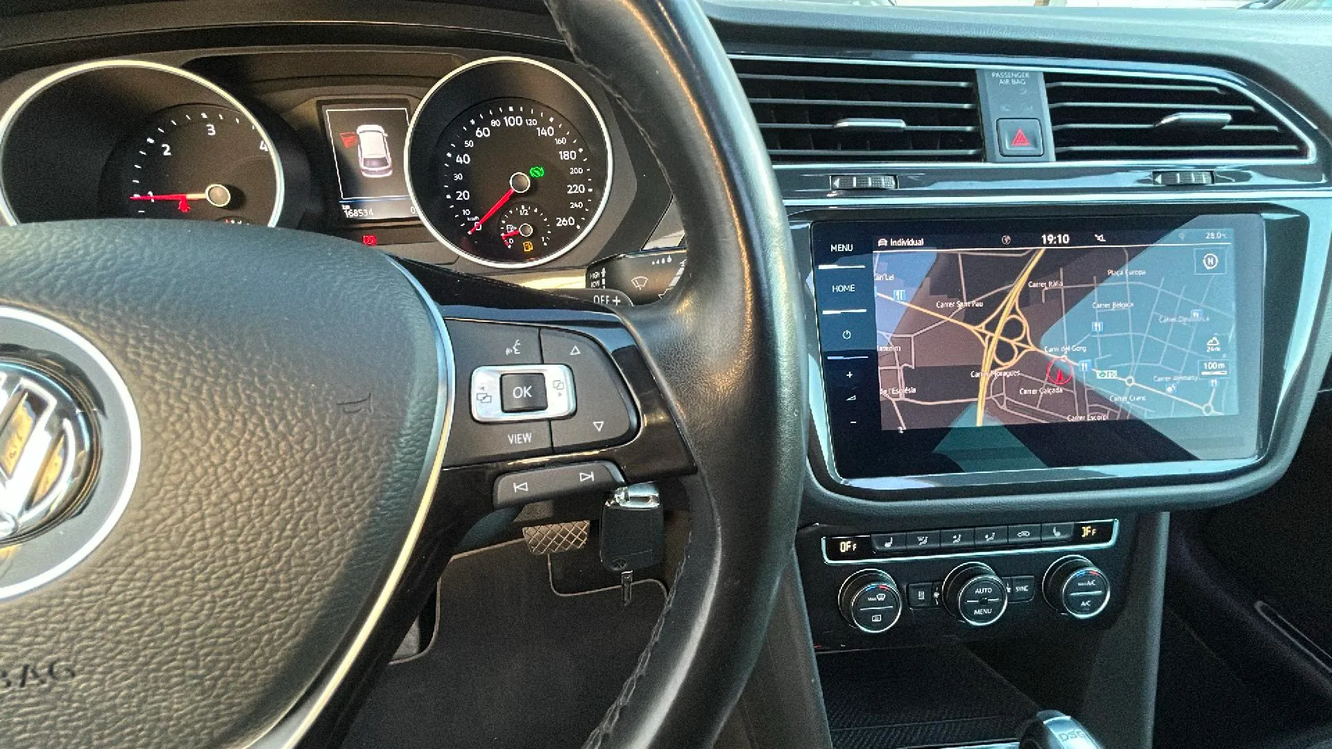 Volkswagen Tiguan Sport 2.0 TDI 4Motion DSG - foto 15