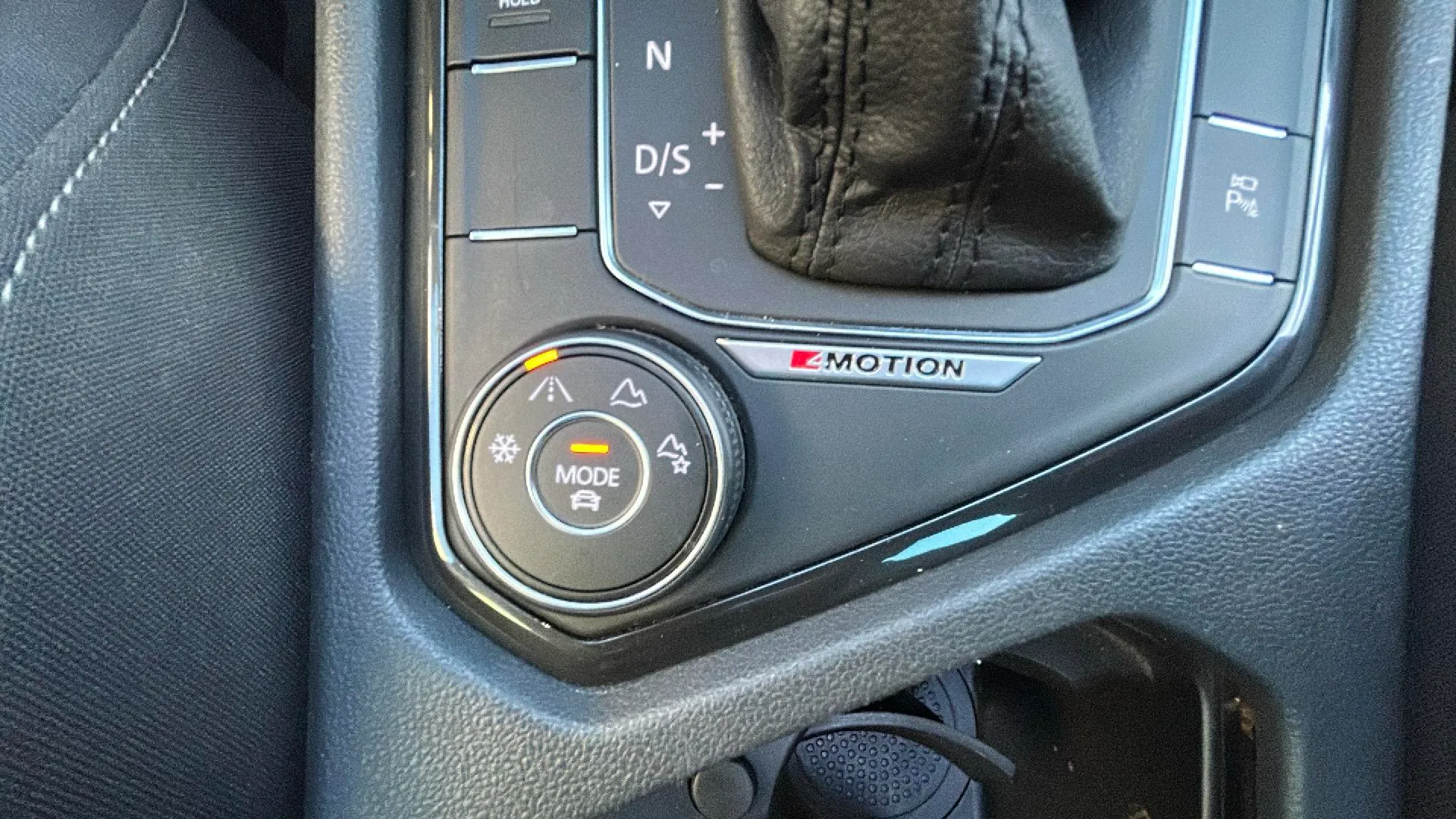 Volkswagen Tiguan Sport 2.0 TDI 4Motion DSG - foto 17