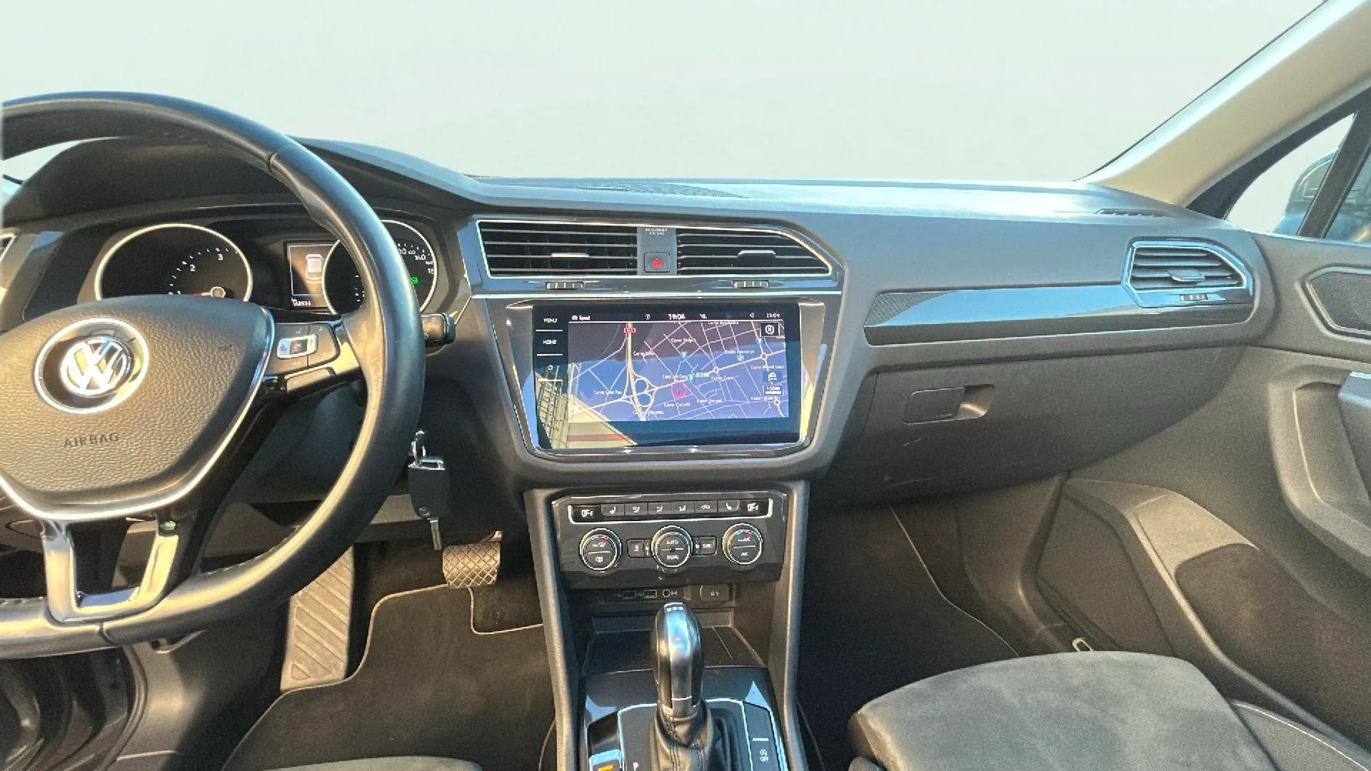 Volkswagen Tiguan Sport 2.0 TDI 4Motion DSG - foto 10