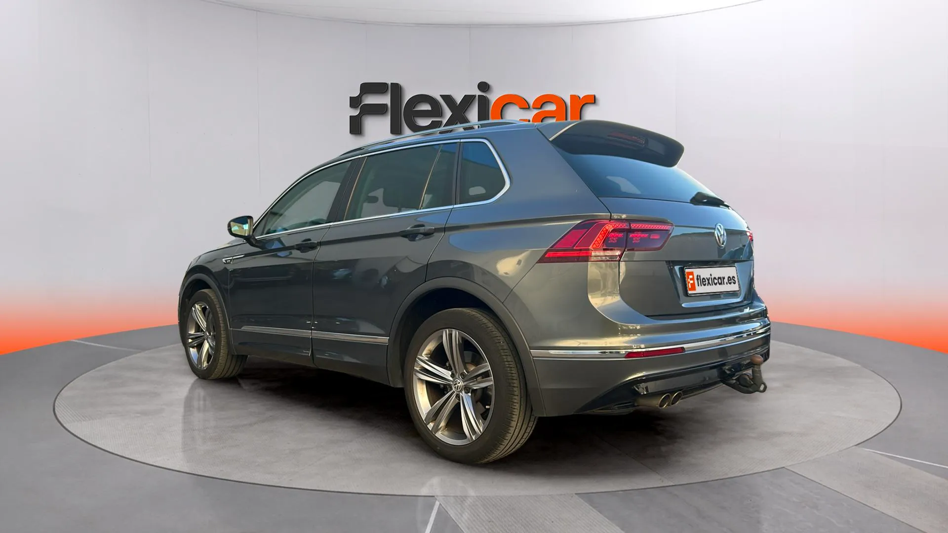 Volkswagen Tiguan Sport 2.0 TDI 4Motion DSG - foto 4