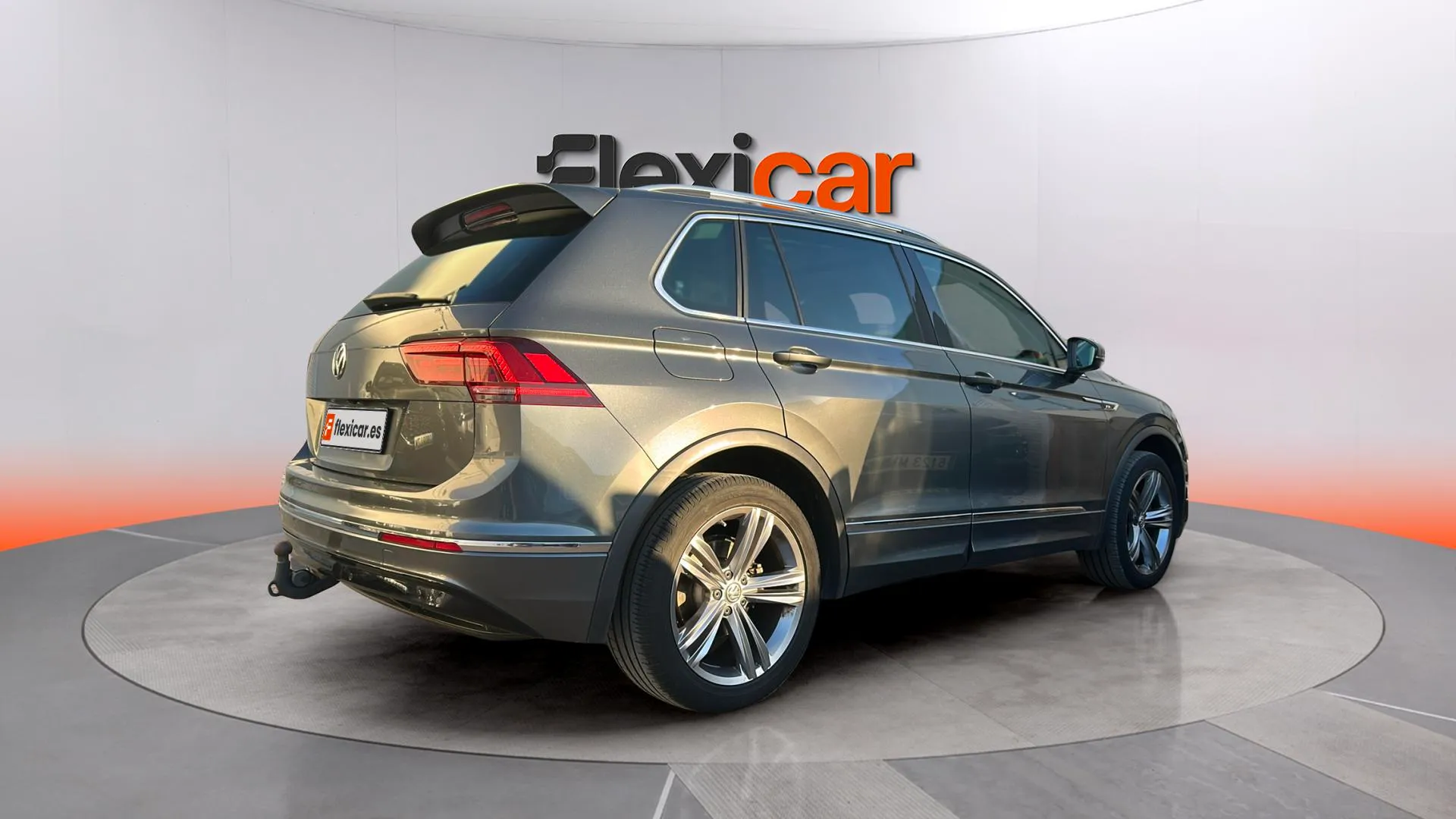 Volkswagen Tiguan Sport 2.0 TDI 4Motion DSG - foto 6