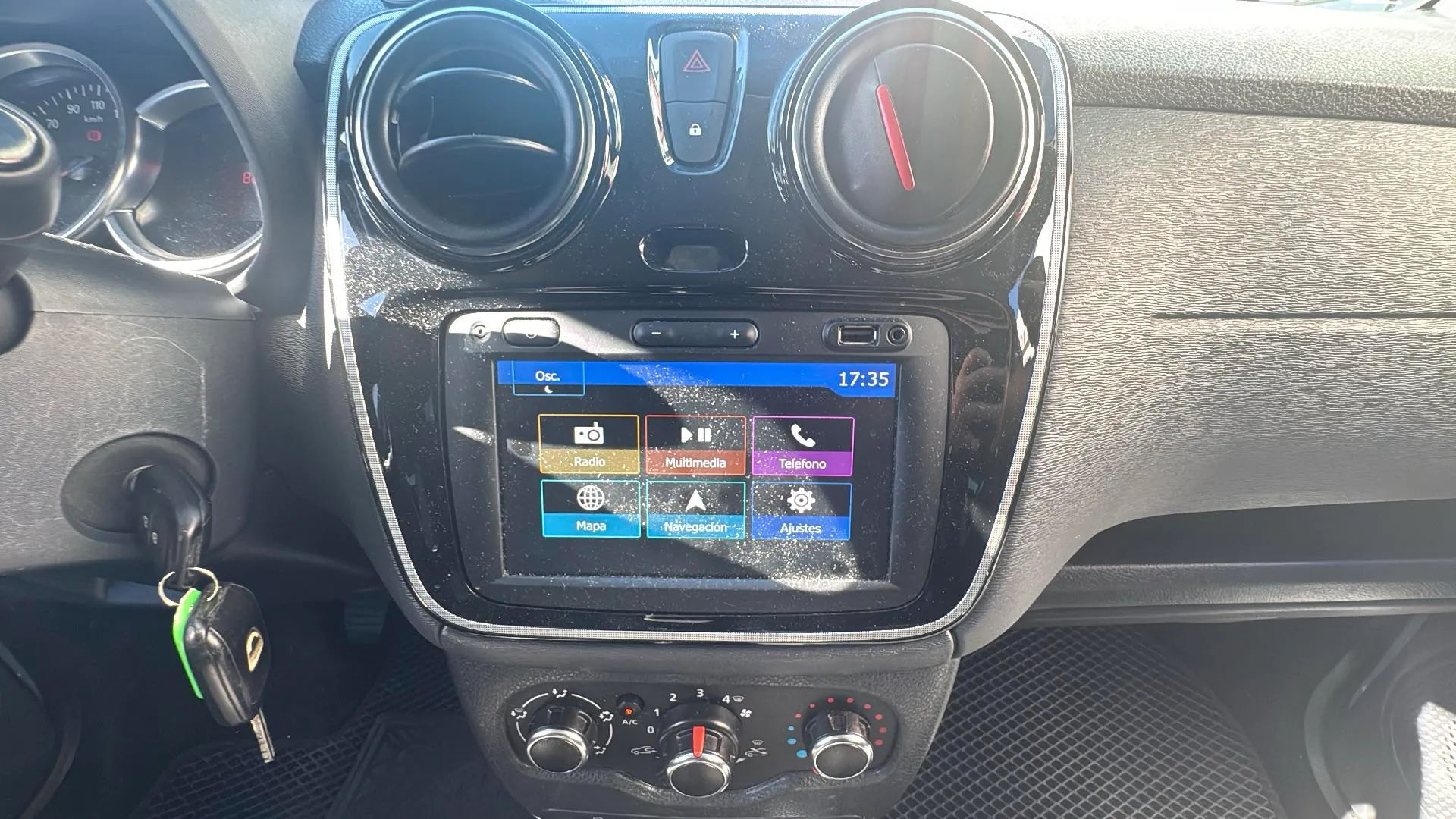Dacia Lodgy SL Xplore Blue dCi 7Pl 18 - foto 16
