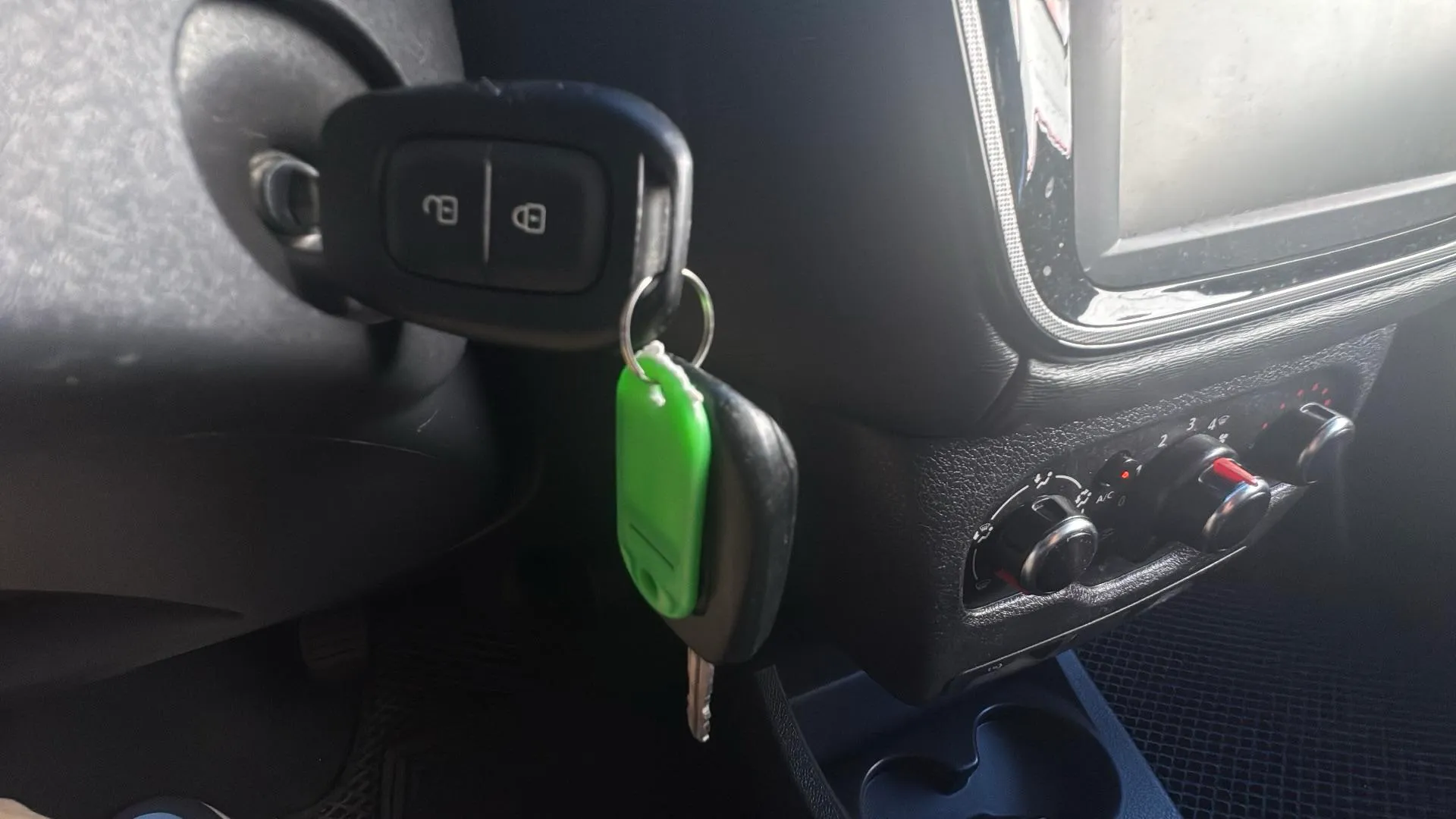 Dacia Lodgy SL Xplore Blue dCi 7Pl 18 - foto 19