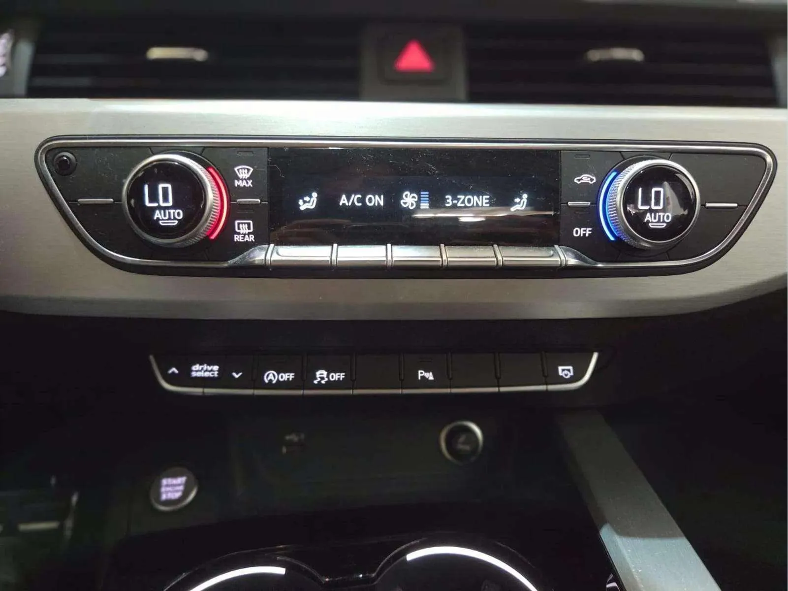 Audi A4 Avant S line 40 TDI S tronic - foto 24
