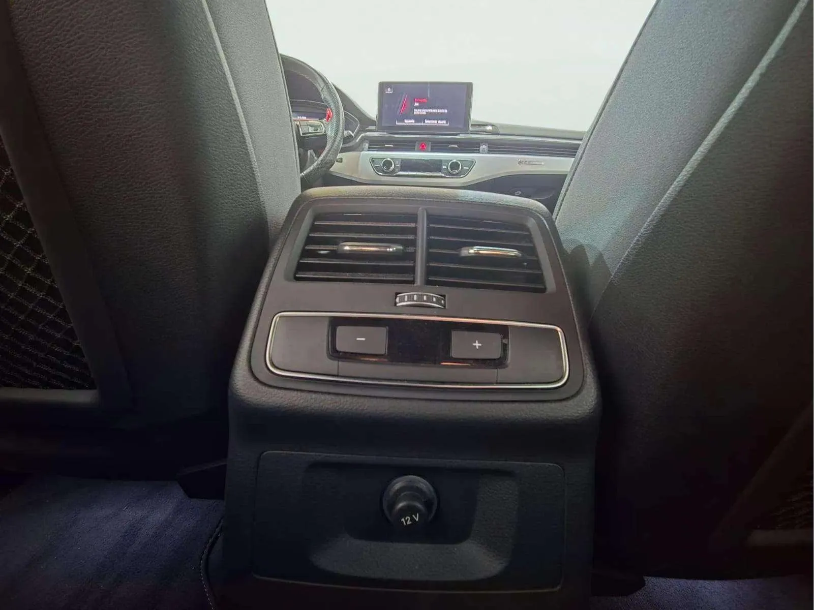 Audi A4 Avant S line 40 TDI S tronic - foto 16