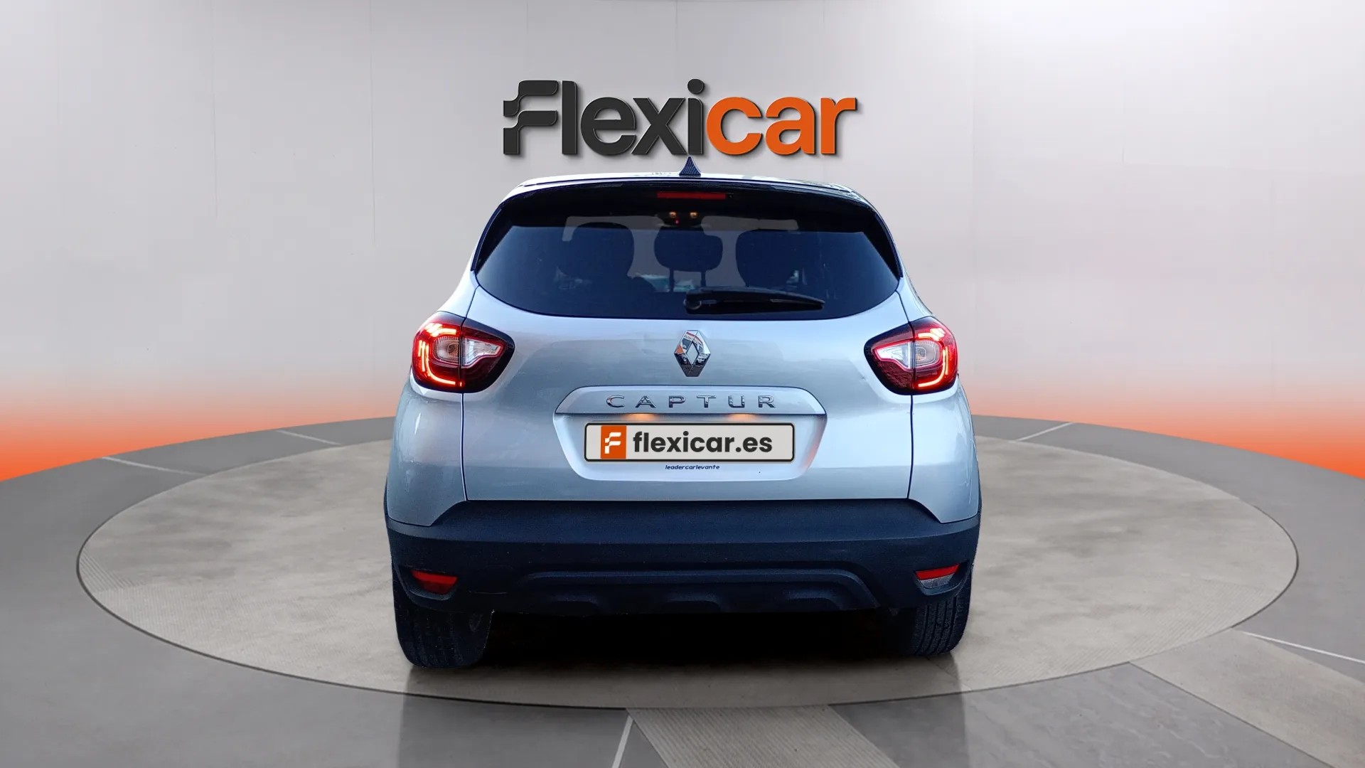 Renault Captur Limited TCe -18 - foto 6